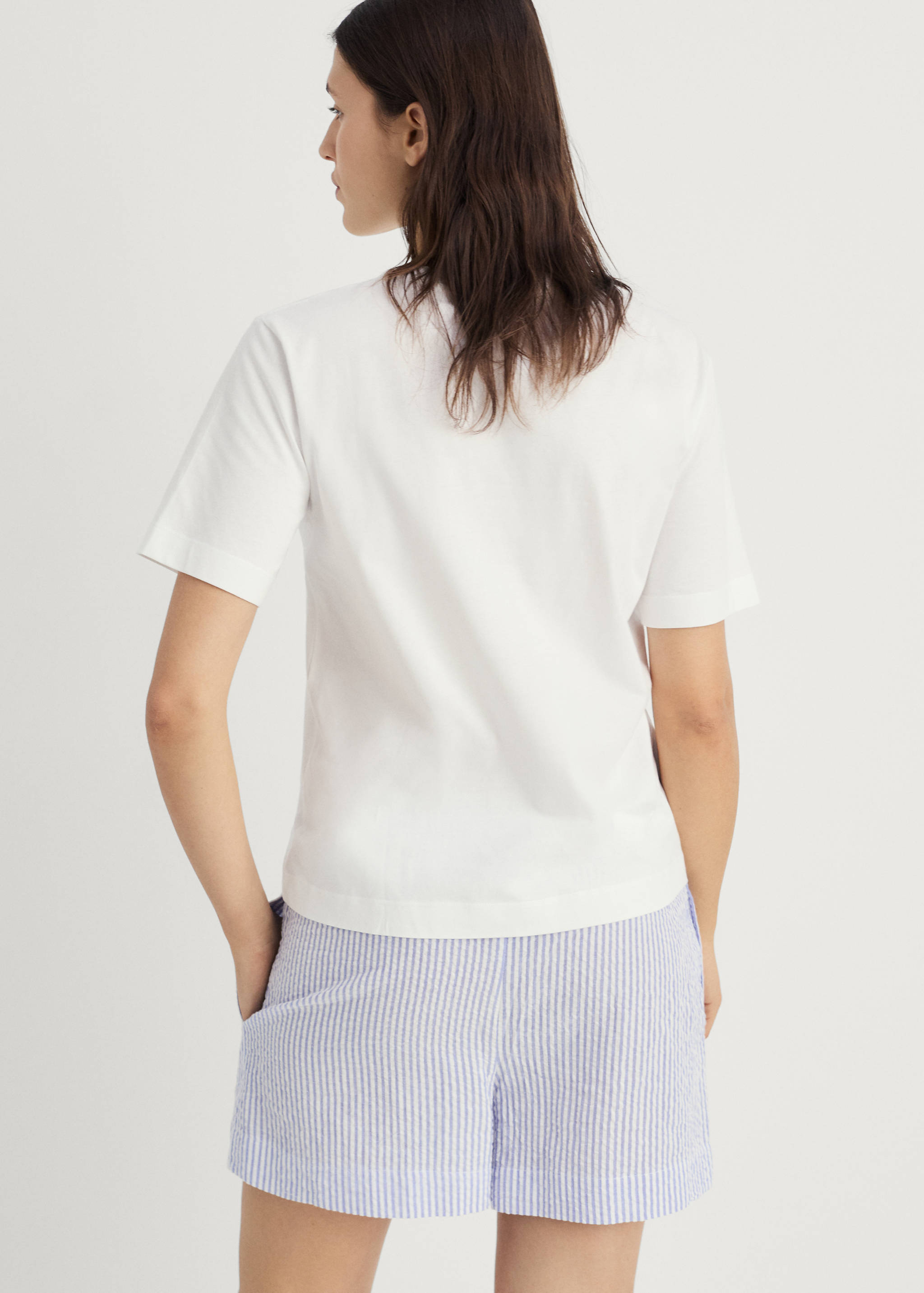 Two-piece striped seersucker pyjama shorts - Reverse of the article