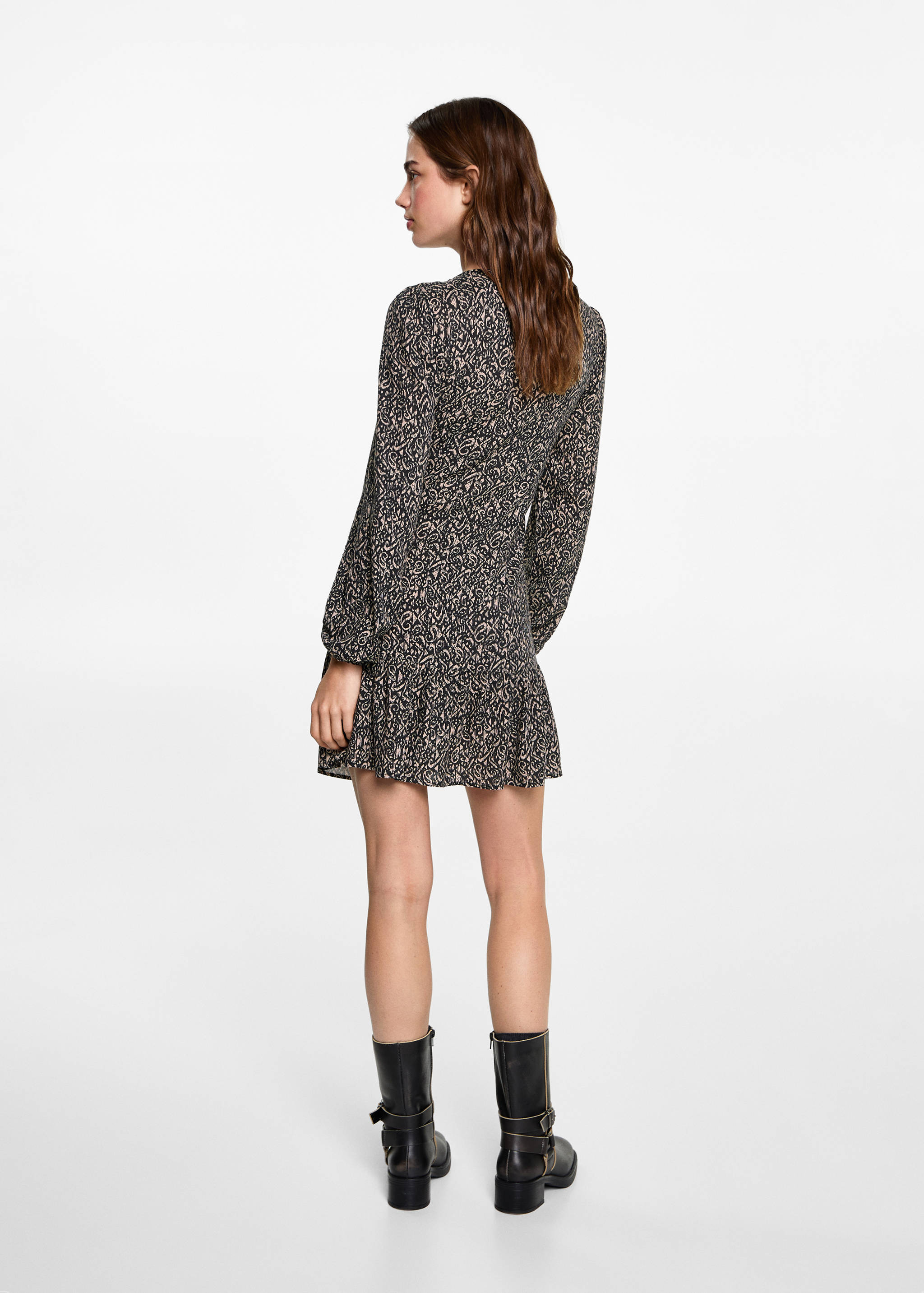 Vestit frunzit estampat - Revers de l'article