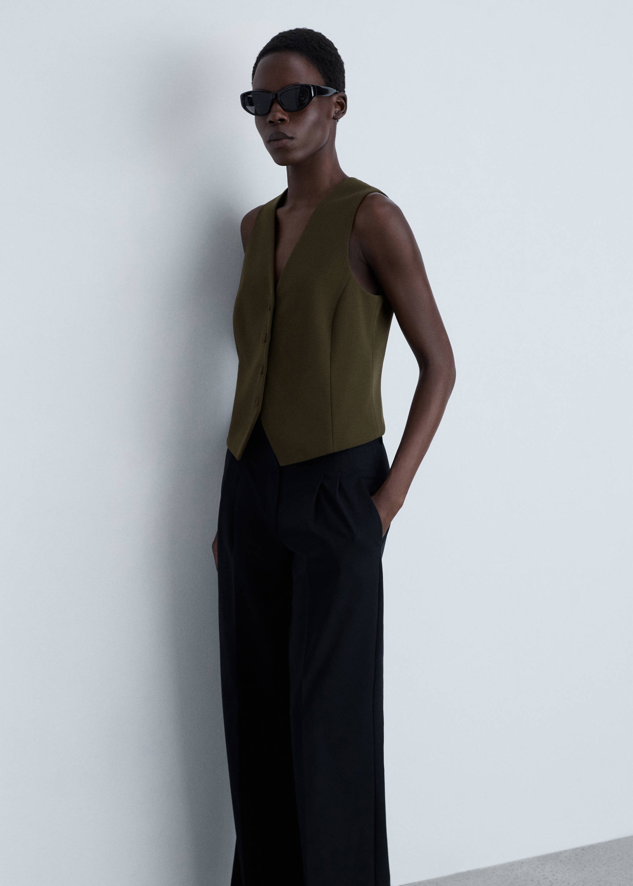 Chaleco traje botones - Plano medio