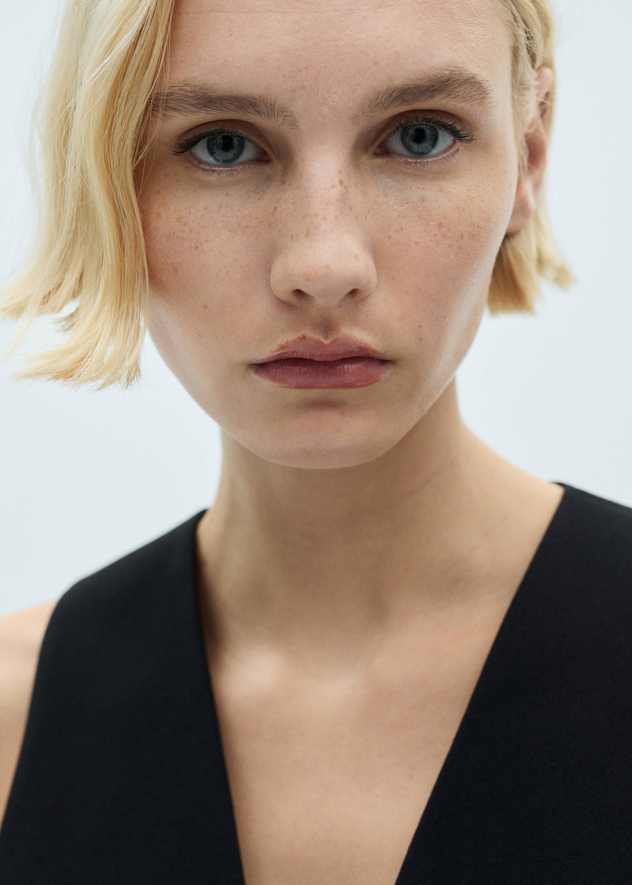 Väst med knappar - Detaljer om artikeln 1