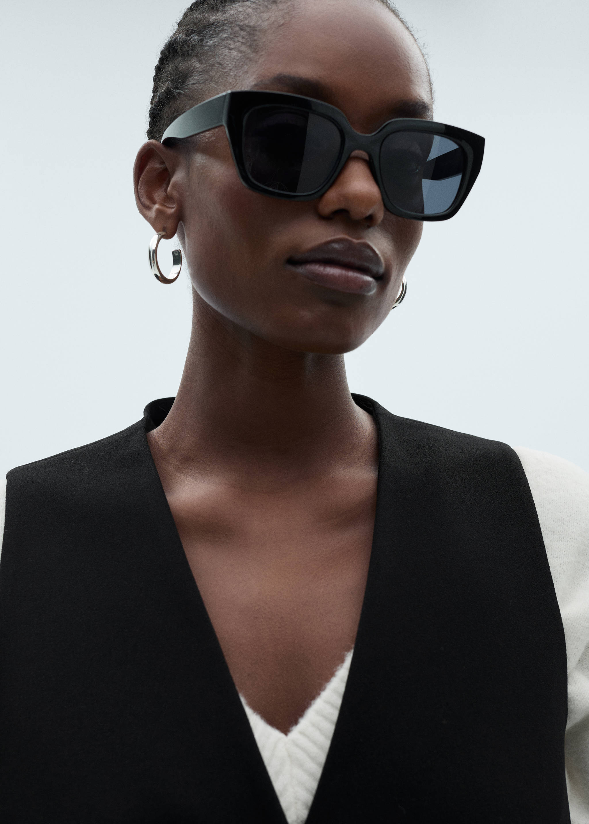 Väst med knappar - Detaljer om artikeln 4