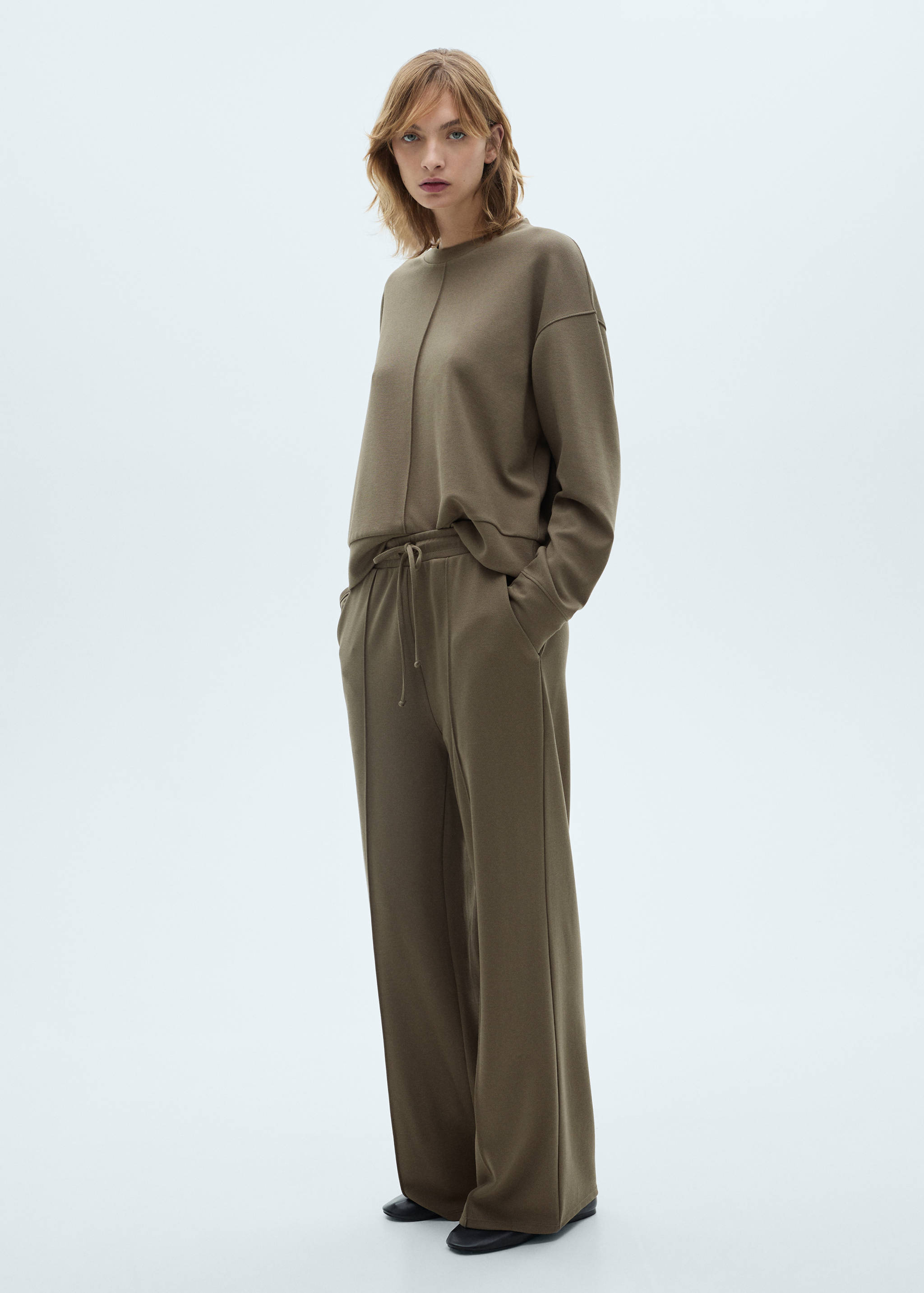 Pantalón jogger wide leg - Plano general