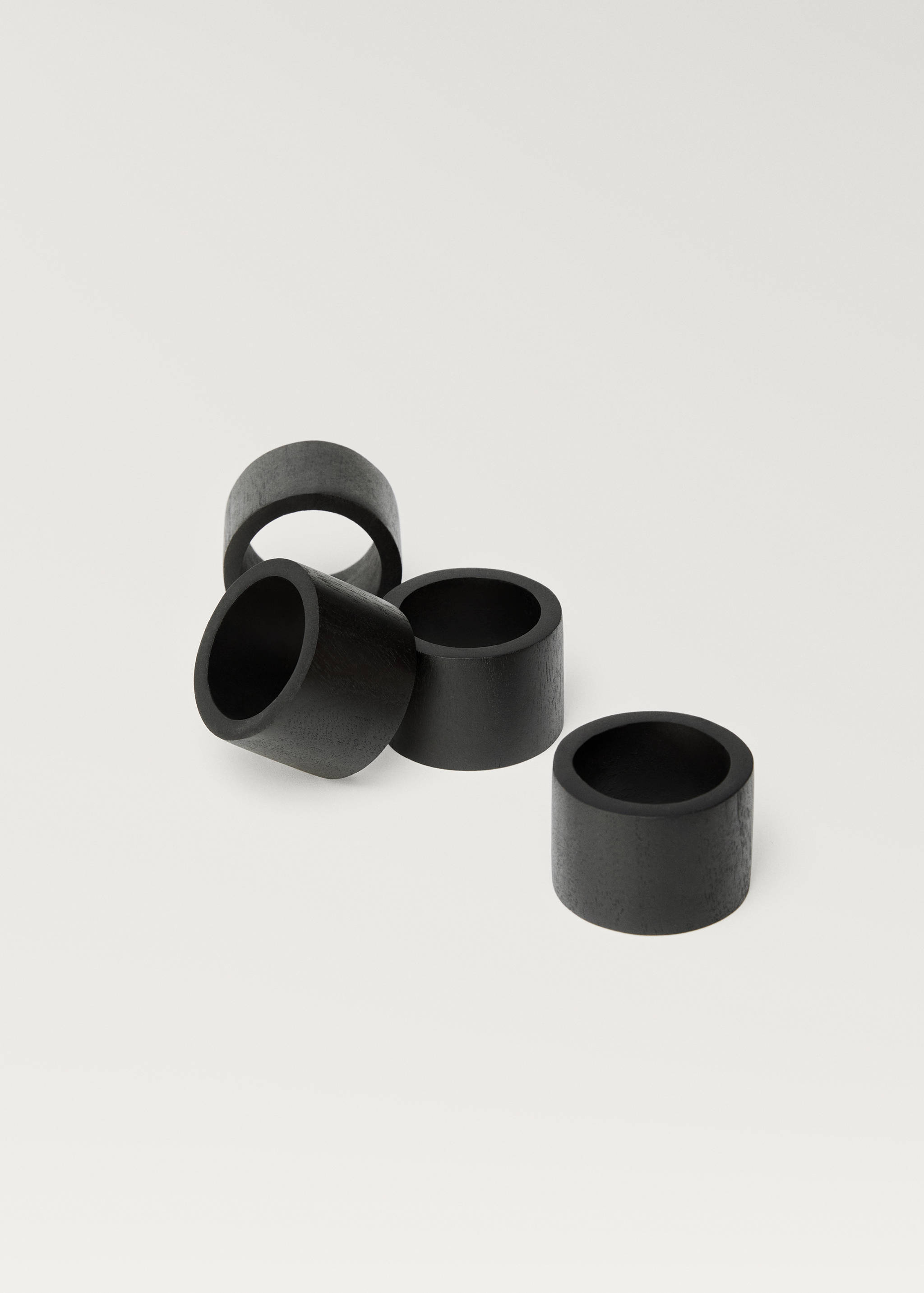 Wooden napkin rings - Details of the article 1