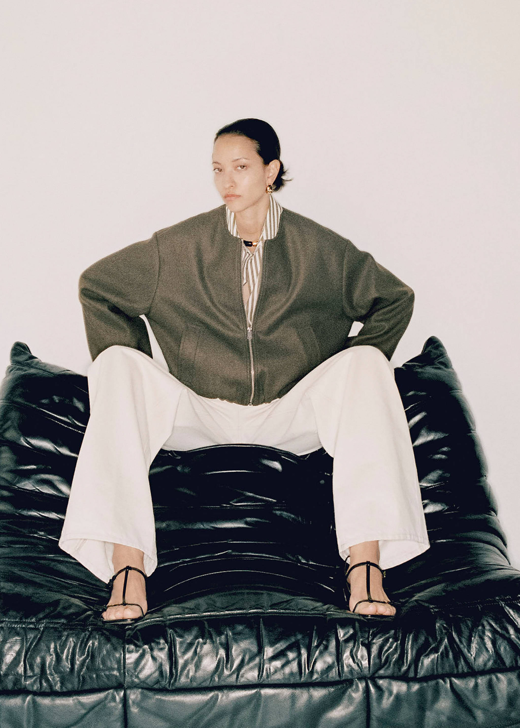 Gathered bomber jacket - Details of the article 7