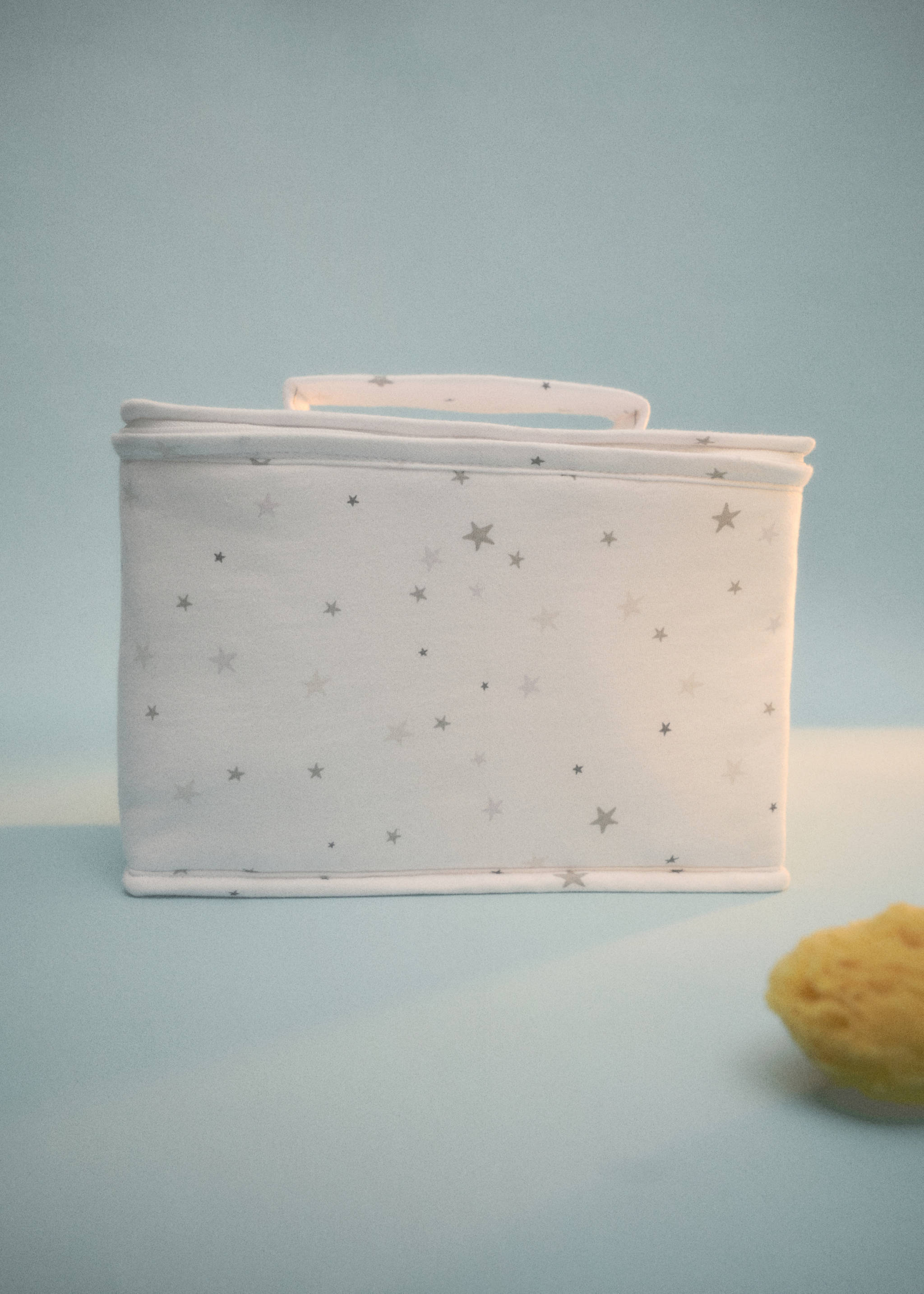 Children’s toiletry bag with star print - Details of the article 6
