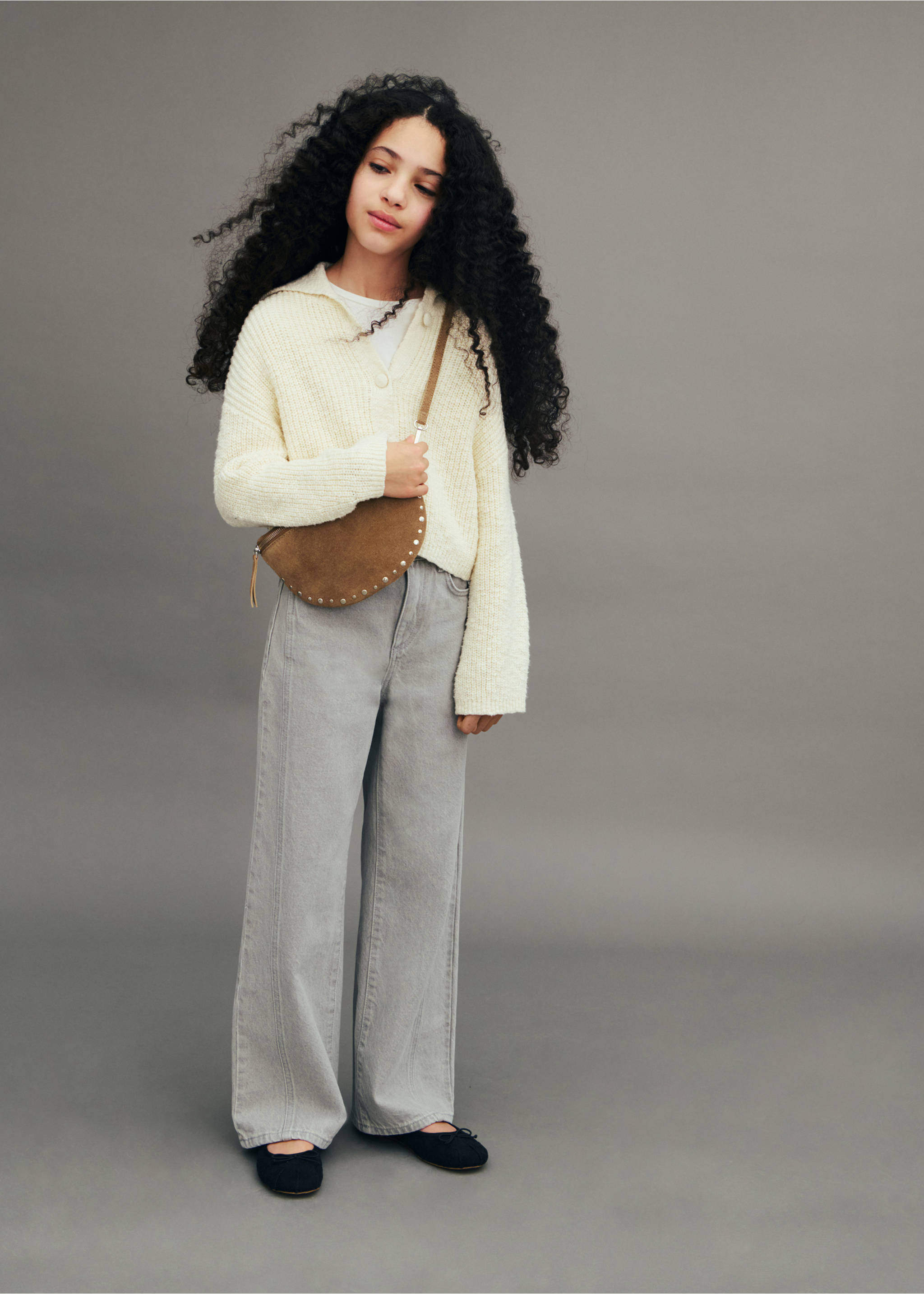 Stud leather bag - Details of the article 5, Sand. Ref: 87063645-00.