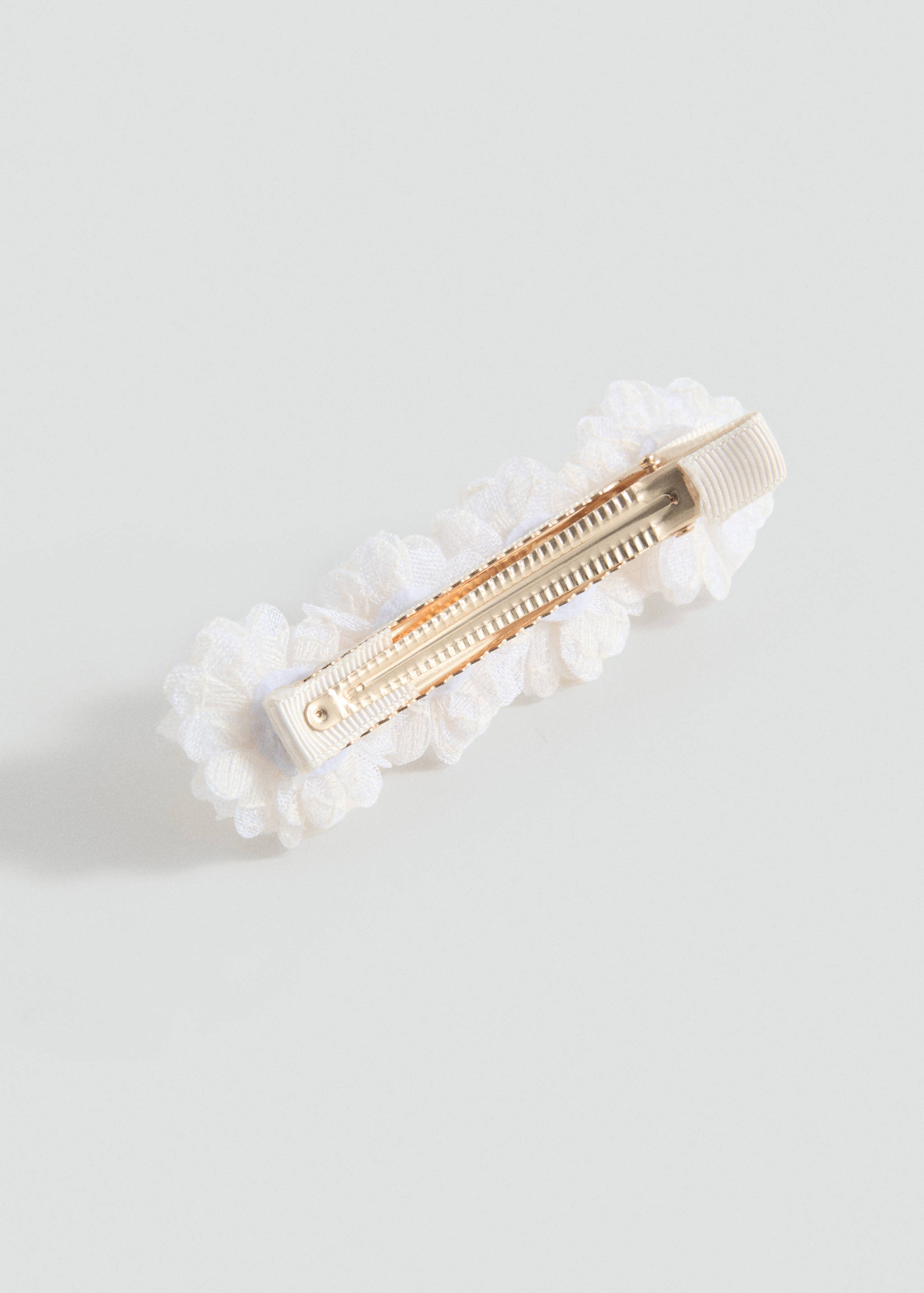 Barrette à cheveux fleurs - Plan moyen