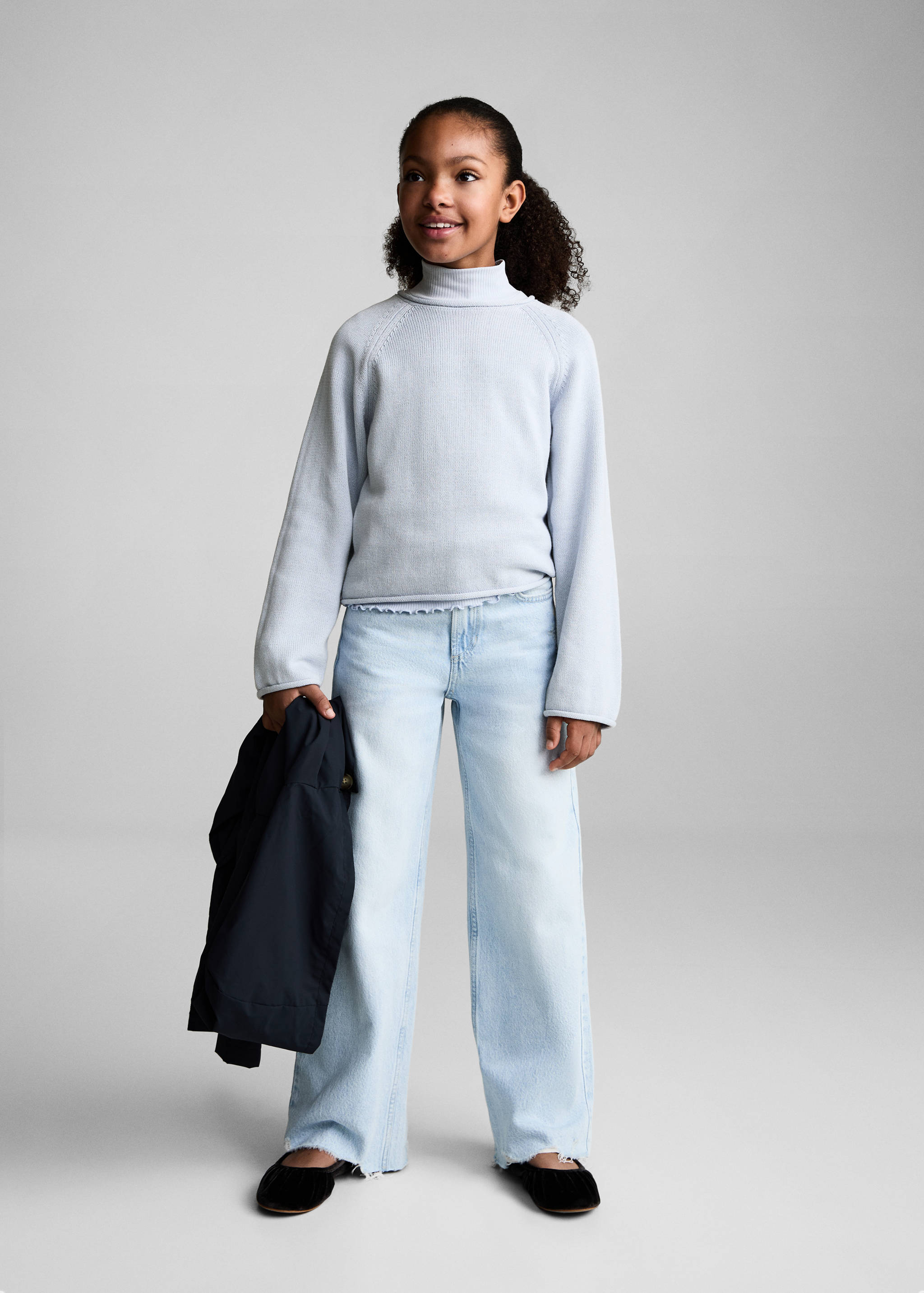 Knitted cotton sweater - General plane