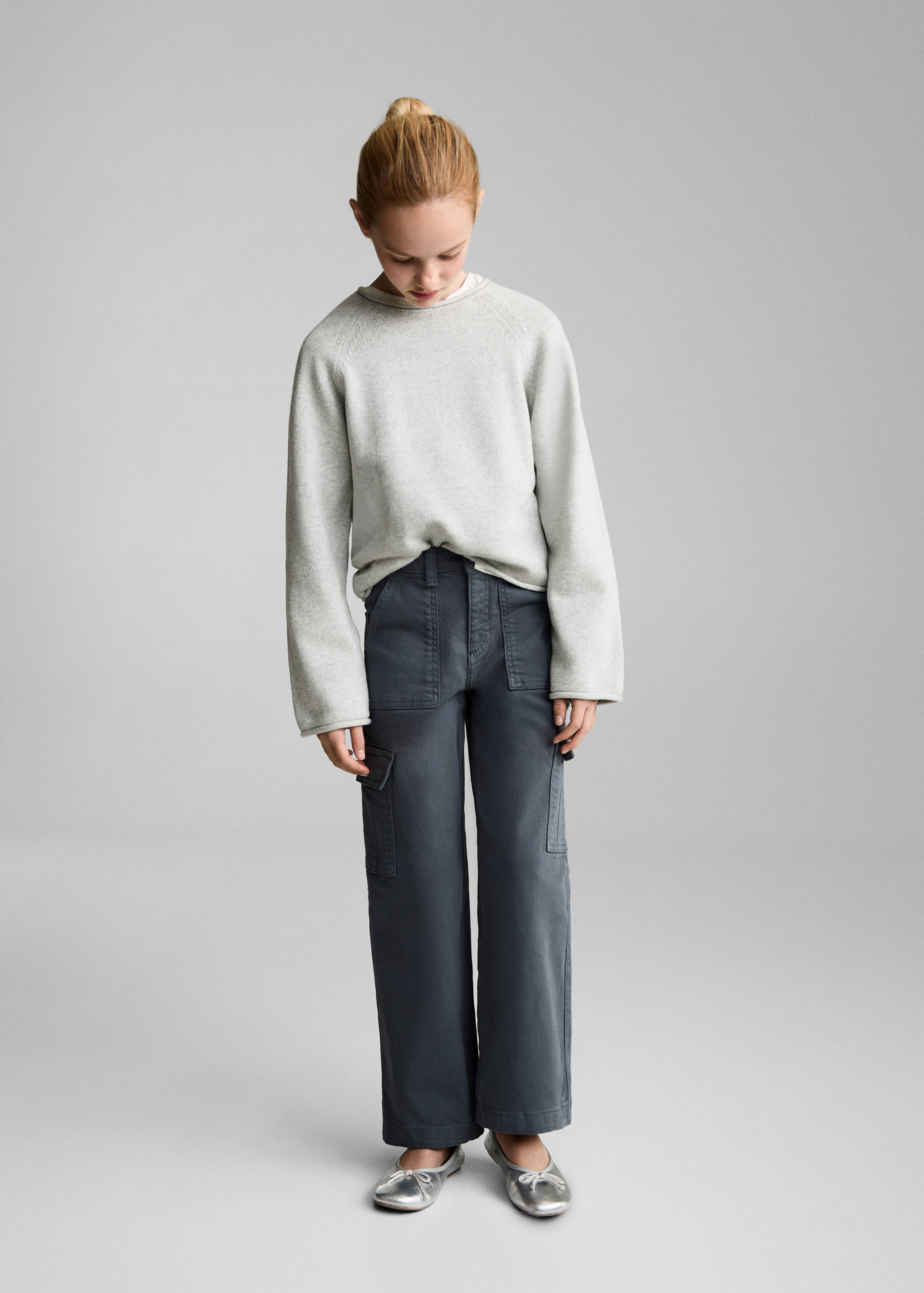 Knitted cotton sweater - General plane