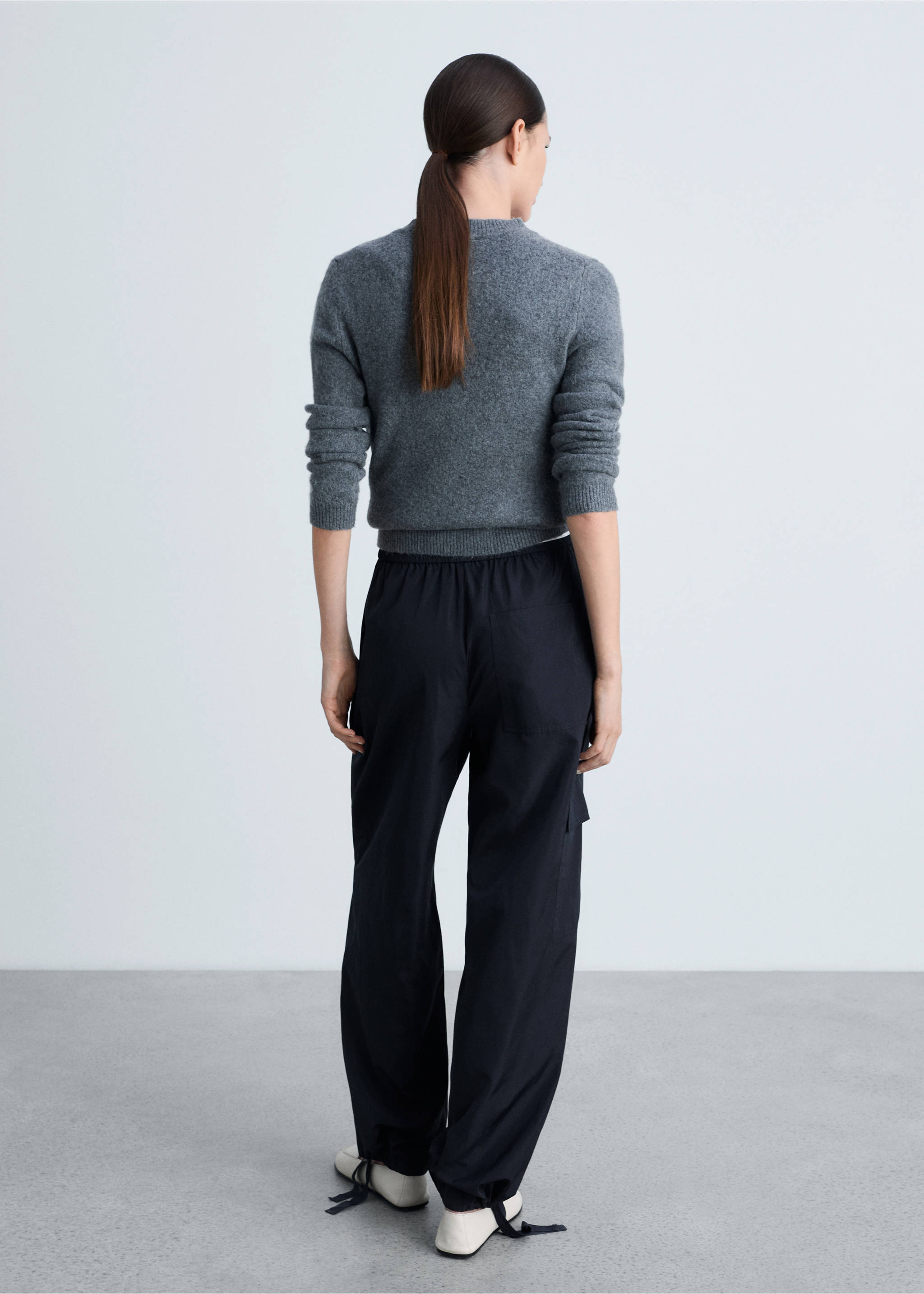 Cargo trousers with adjustable hem - Reverse of the article, Dark Navy. Ref: 87064069-00.