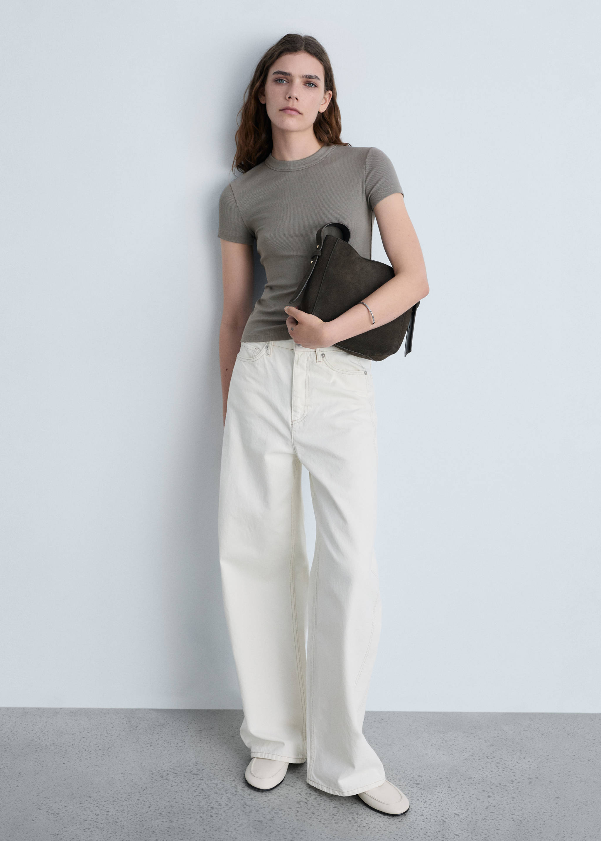 Tailliertes Kurzarm-T-Shirt - Allgemeine Ansicht