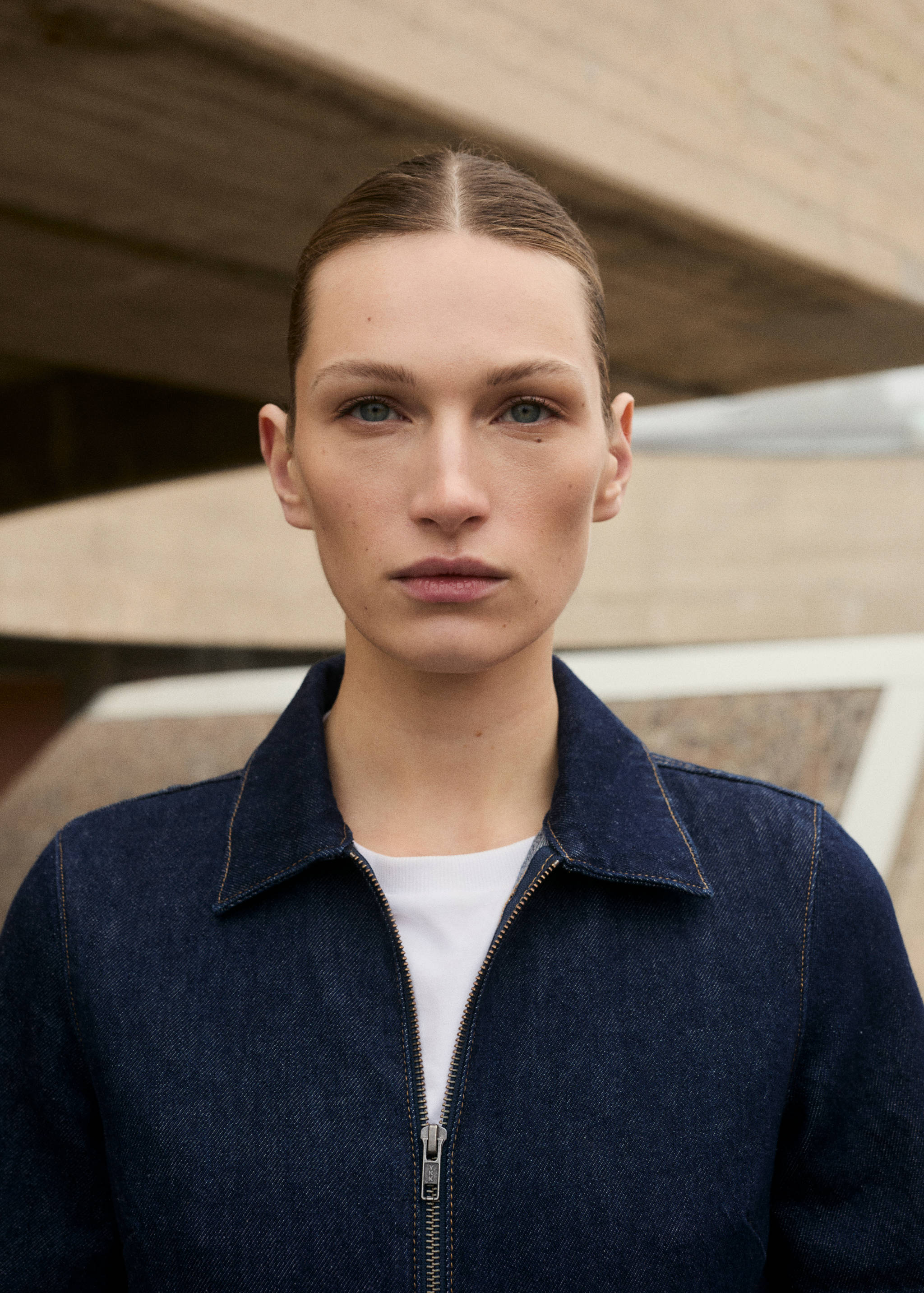 Short-sleeved denim jumpsuit - Details of the article 2