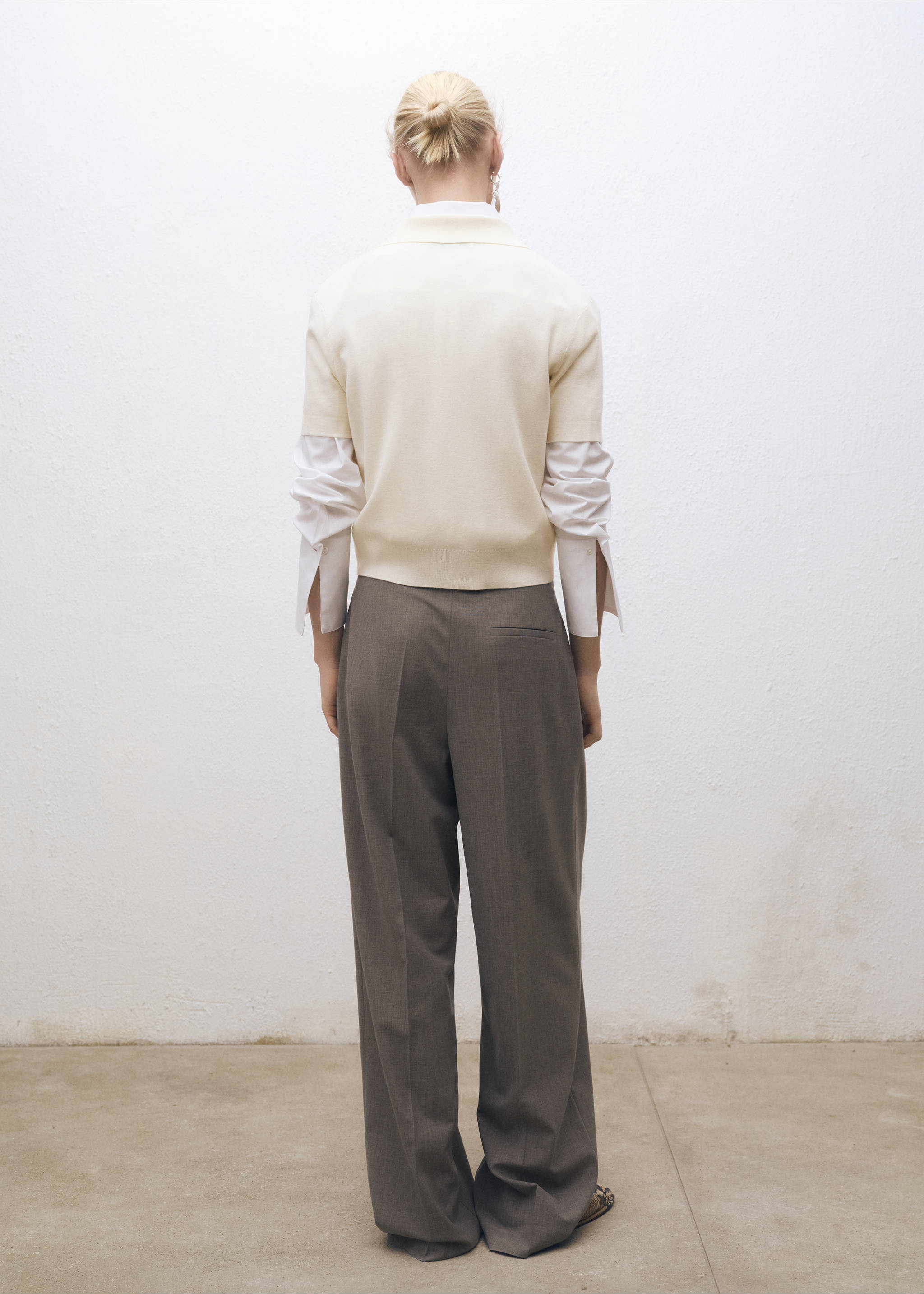 Wool-blend polo-neck sweater - Reverse of the article, Ecru. Ref: 87064088-00.