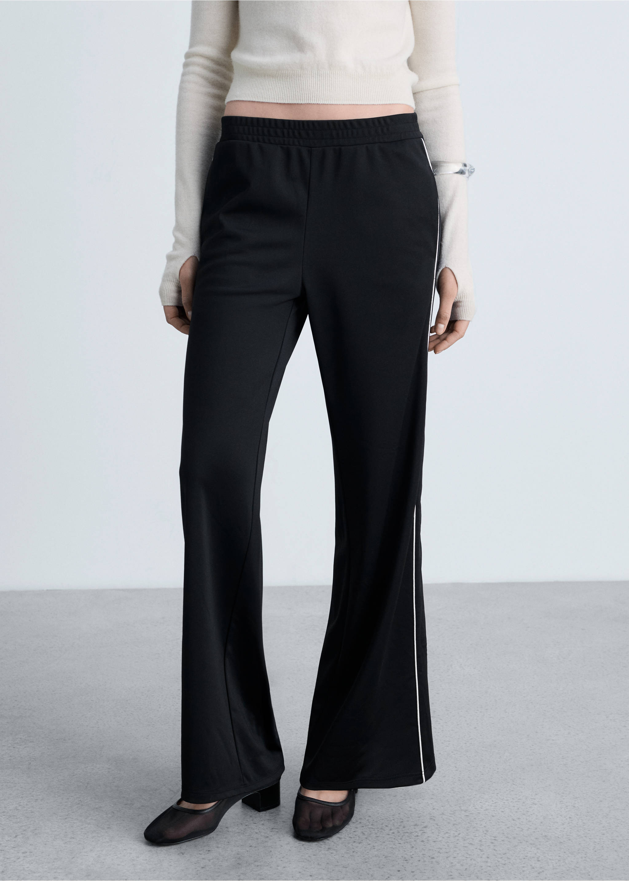 Pantalon de jogging rayures contrastées - Plan moyen, Noir. Ref: 87064092-00.