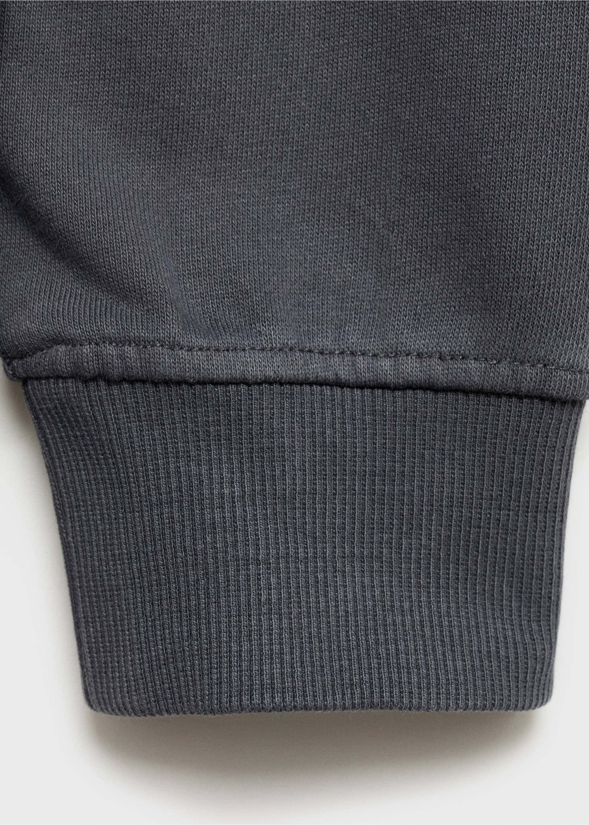 Dessuadora cangur missatge - Detall de l'article 0, Gris antracita. Ref: 87064093-00.