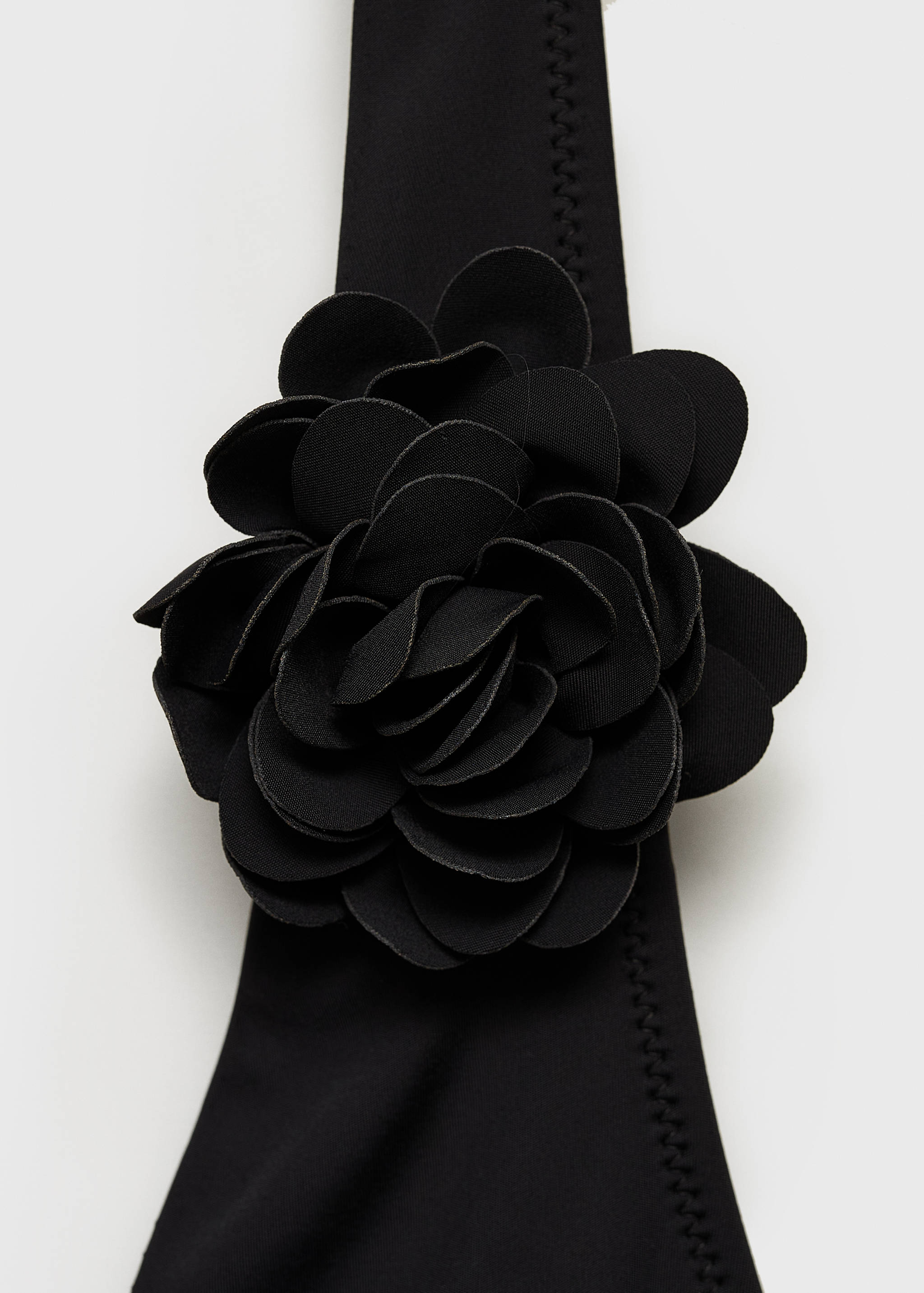 Swimsuit with flower detail - Details of the article 8