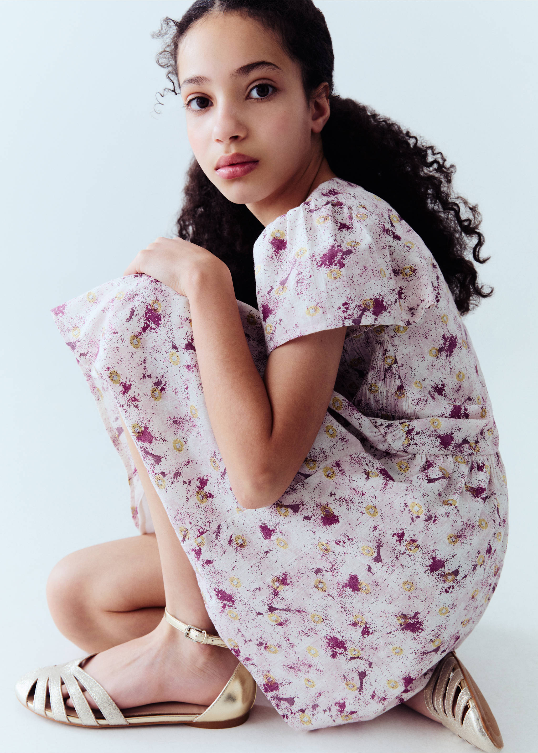 Sandalias tiras - Detalle del artículo 5, Oro. Ref: 87064404-00.