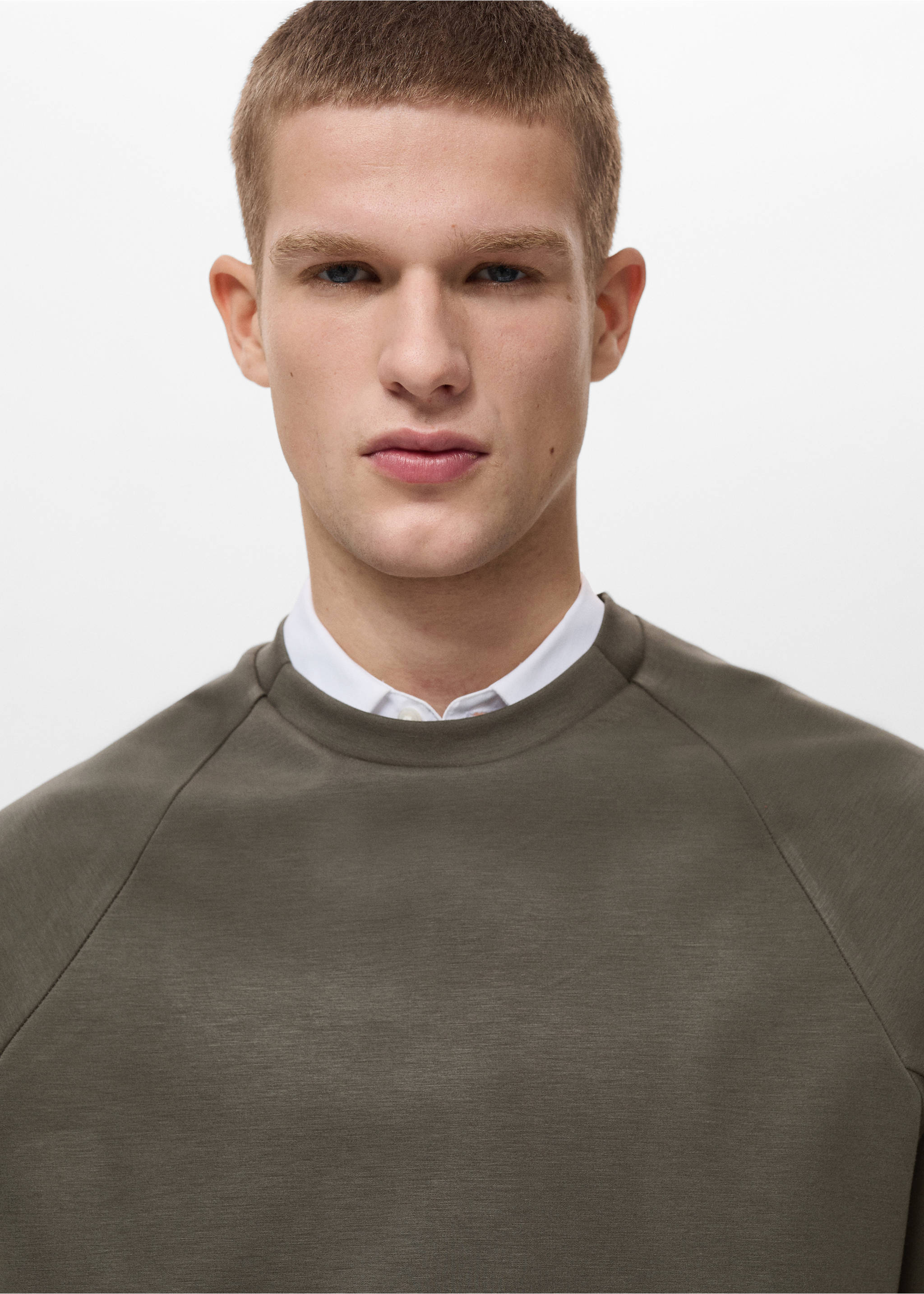 COOLMAX® crew-neck sweatshirt - Details of the article 1, Medium Green. Ref: 87064406-00.