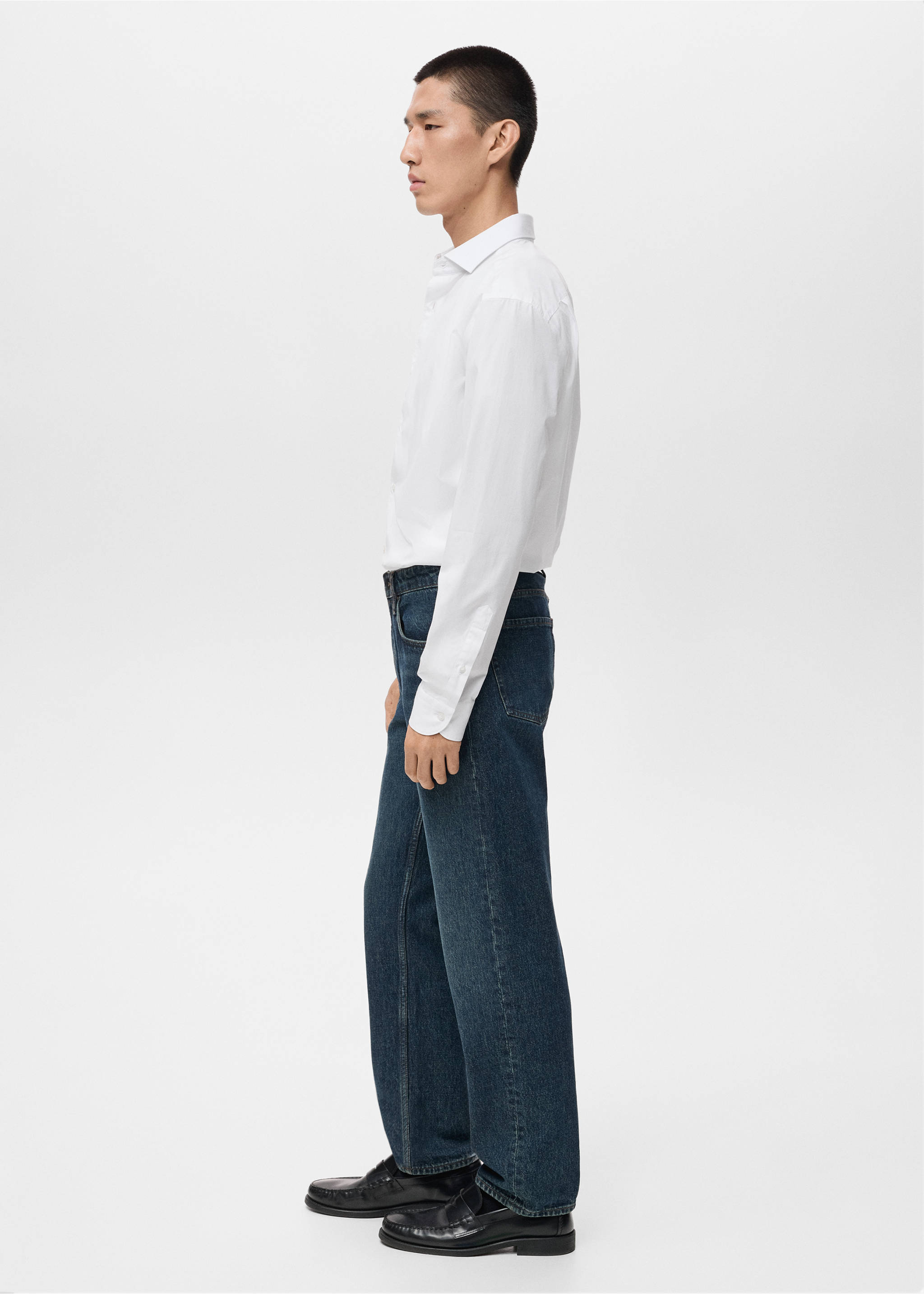 100% cotton regular-fit shirt - Details of the article 2, White. Ref: 87064407-00.