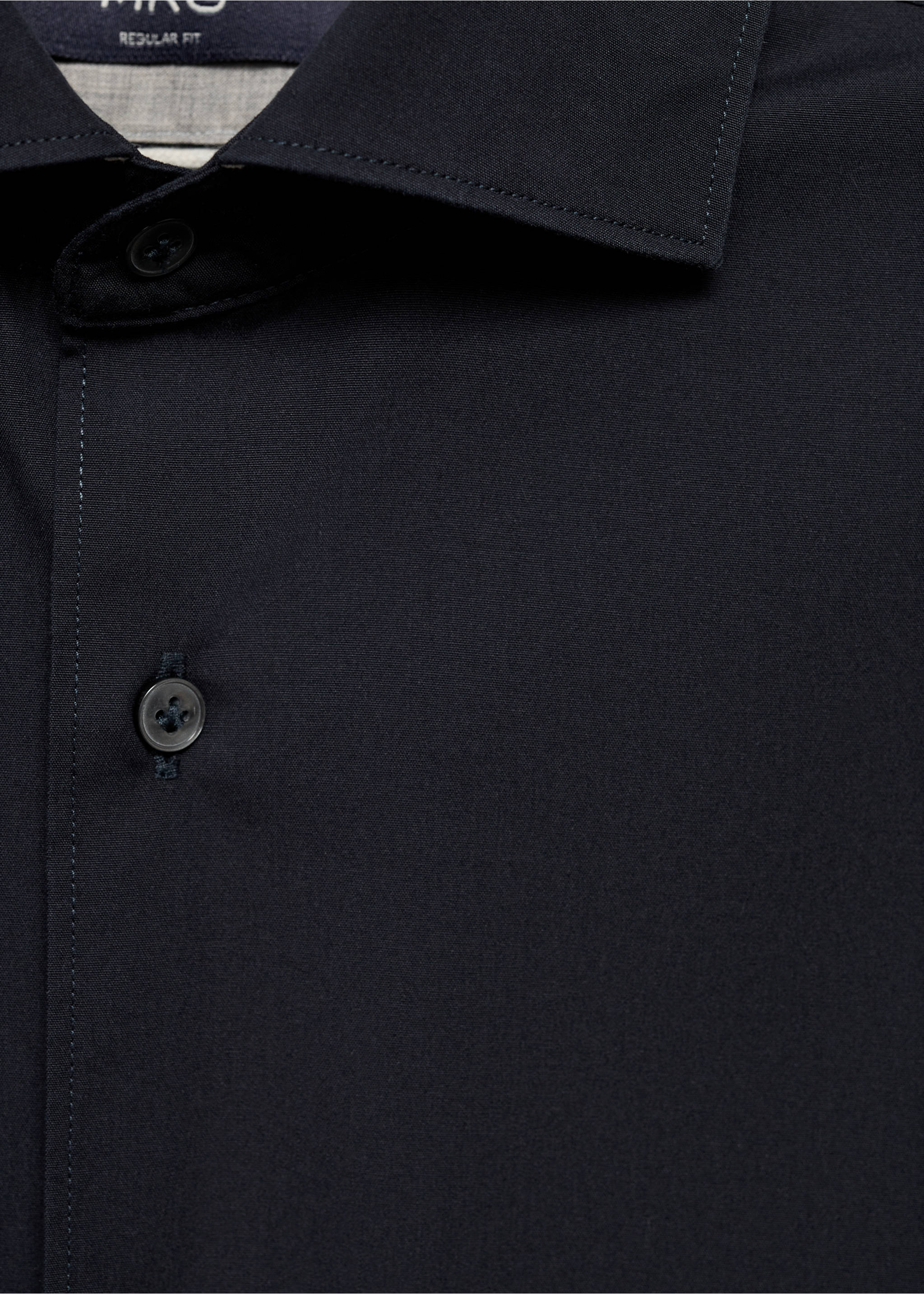 Camisa regular 100% algodón - Detalle del artículo 8, Azul marino oscuro. Ref: 87064407-00.
