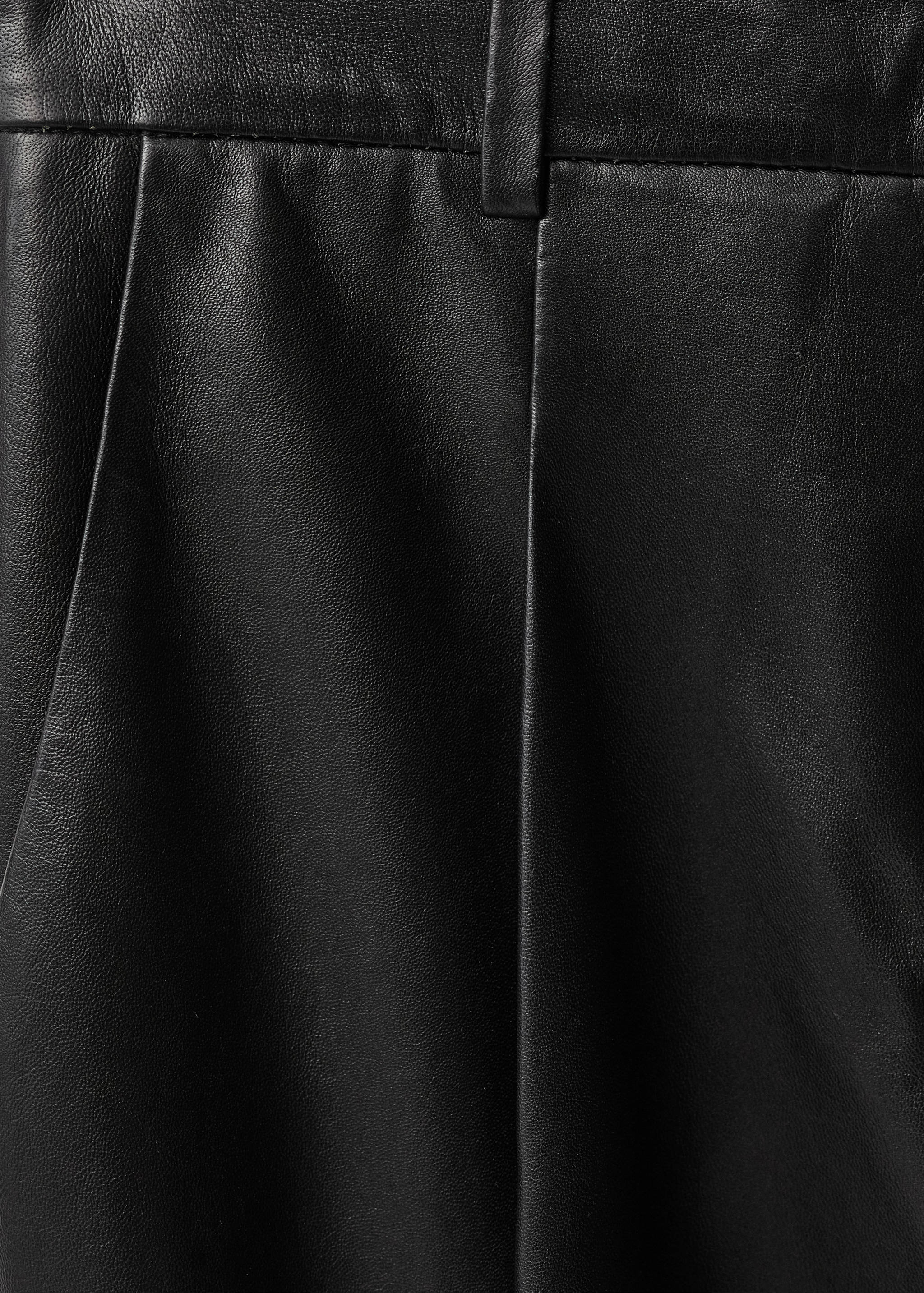 Pantalón recto piel detalle pinzas - Detalle del artículo 8, Negro. Ref: 87064418-00.