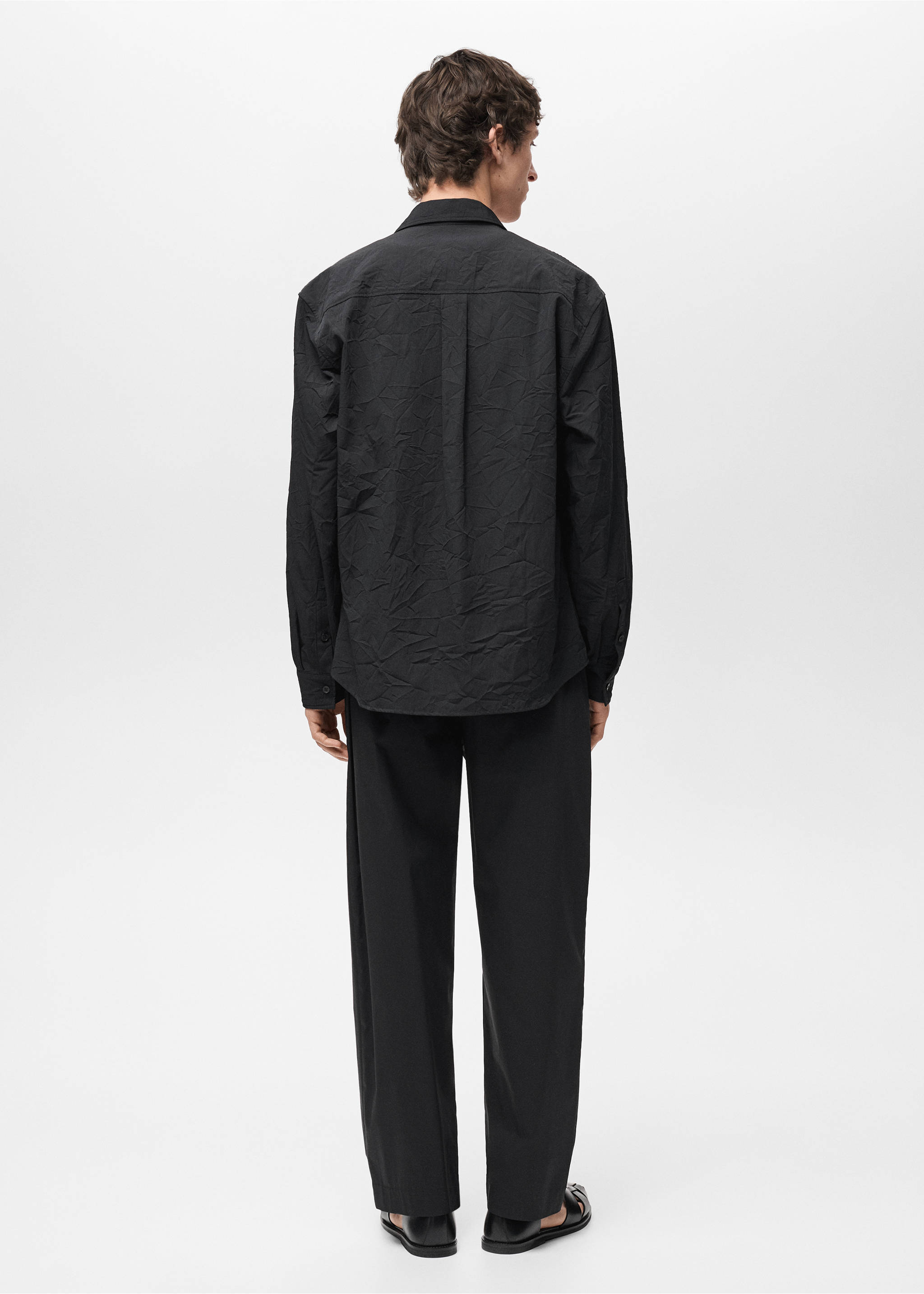 Creased-effect shirt - Reverse of the article, Black. Ref: 87064423-00.
