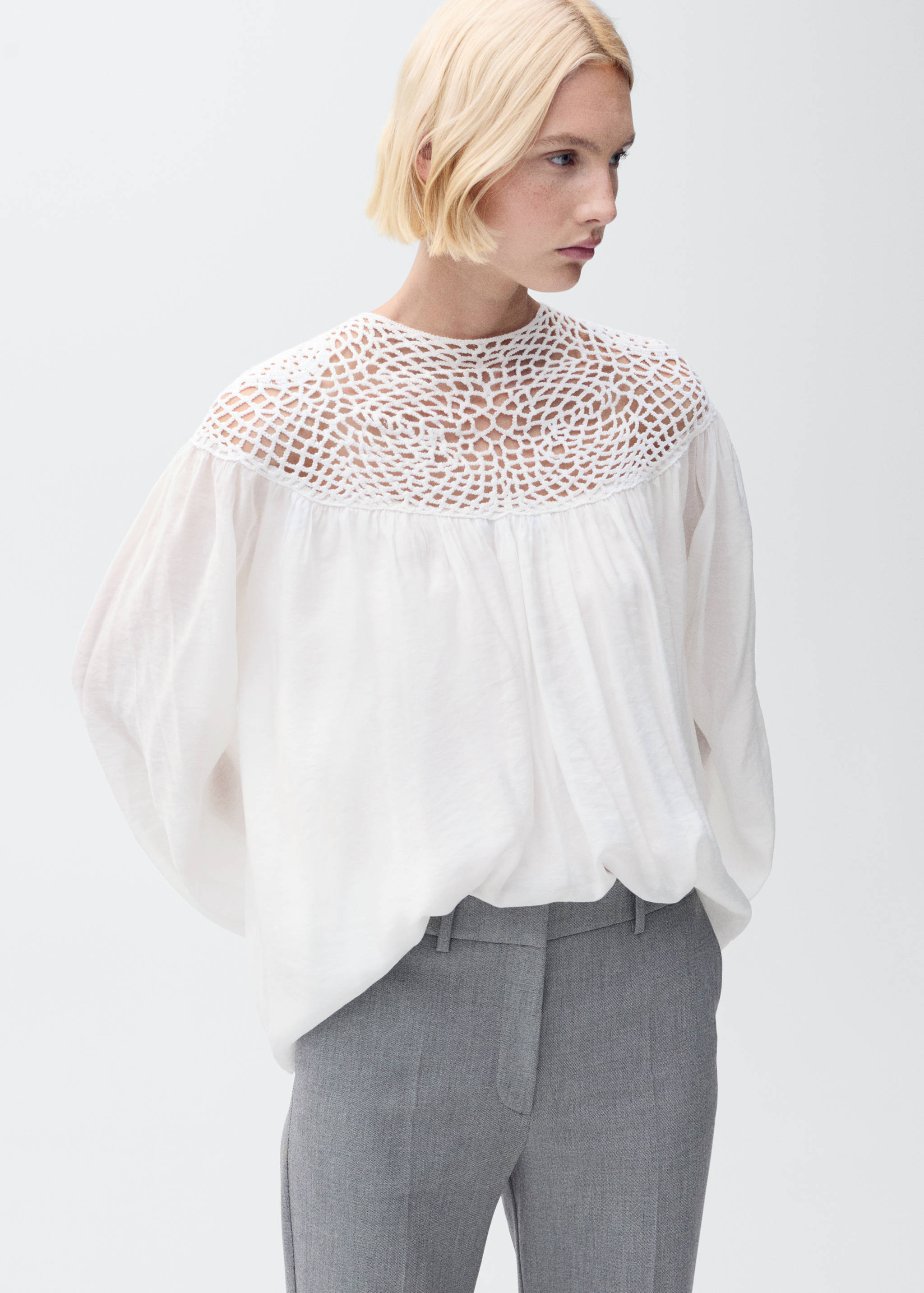 Crochet panel blouse - Medium plane