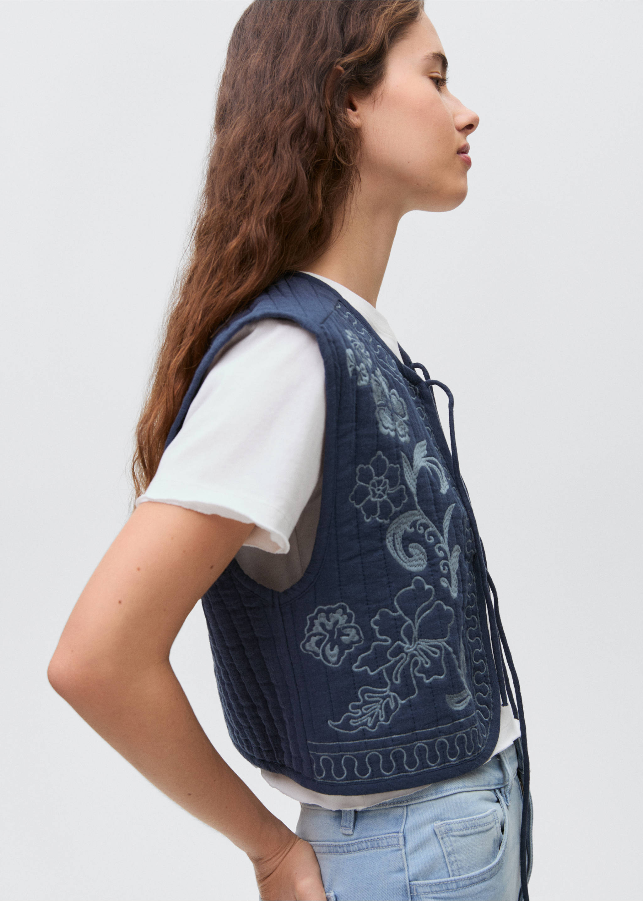 Bestickte Baumwoll-Weste - Detail des Artikels 6, Dunkles Marineblau. Ref: 87064787-00.