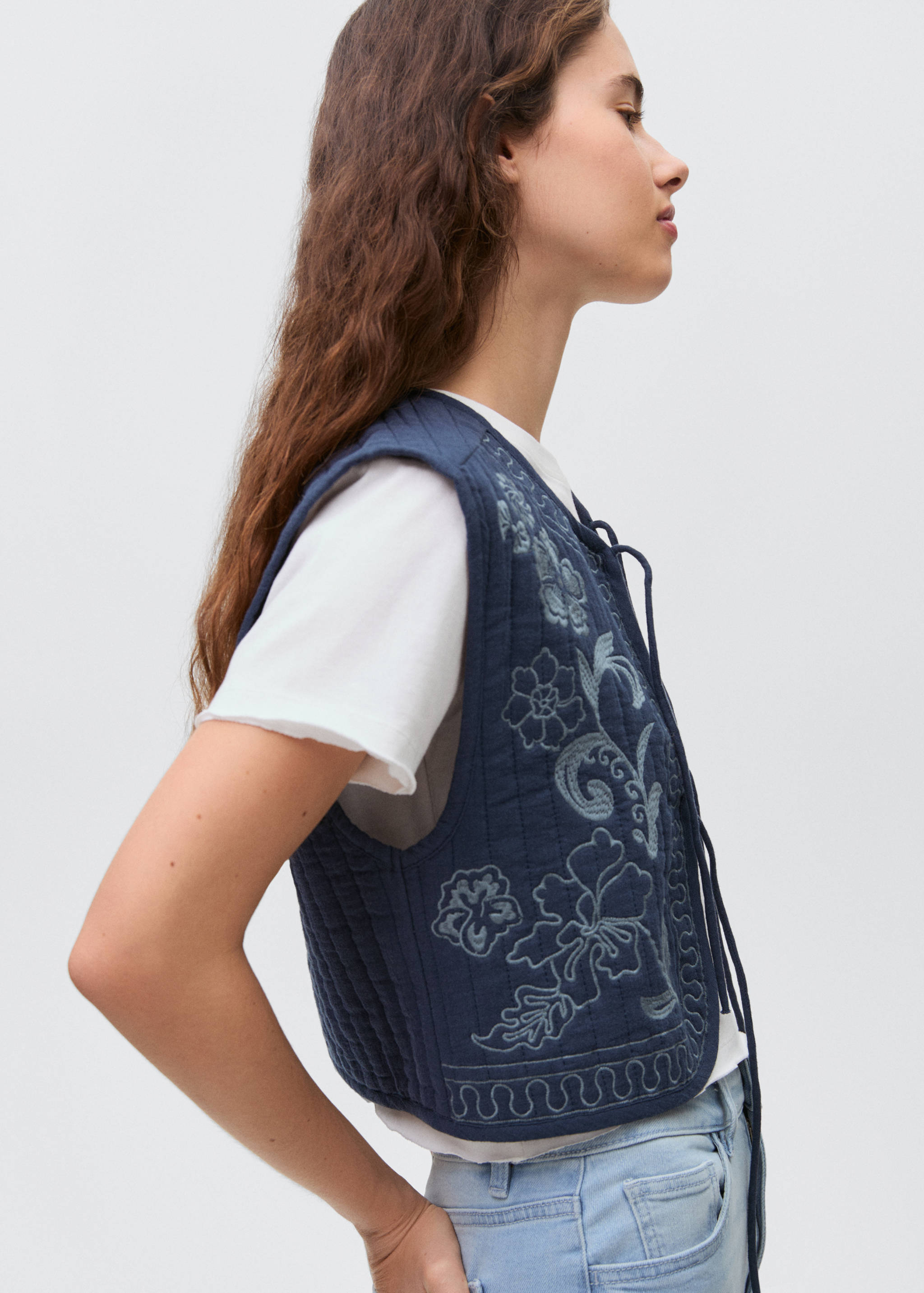 Bestickte Baumwoll-Weste - Detail des Artikels 6