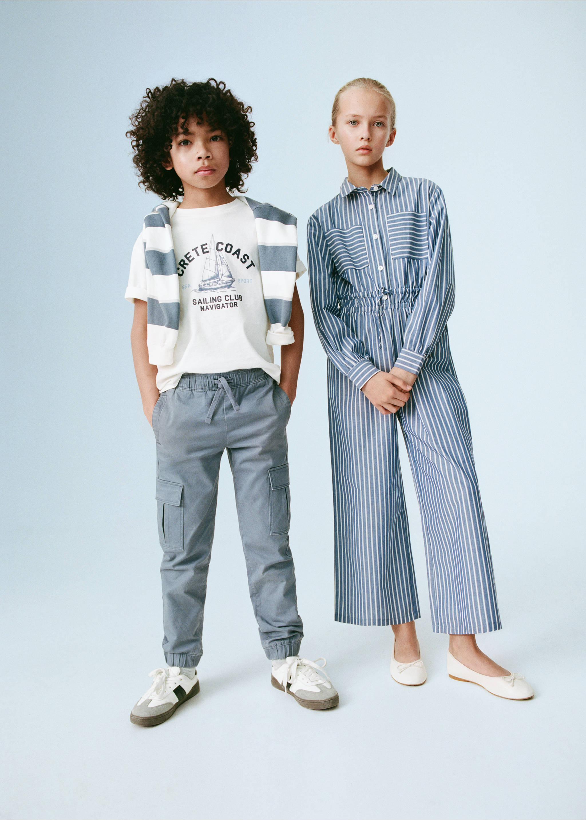 Striped long jumpsuit - Details of the article 5, Dark Navy. Ref: 87064796-00.