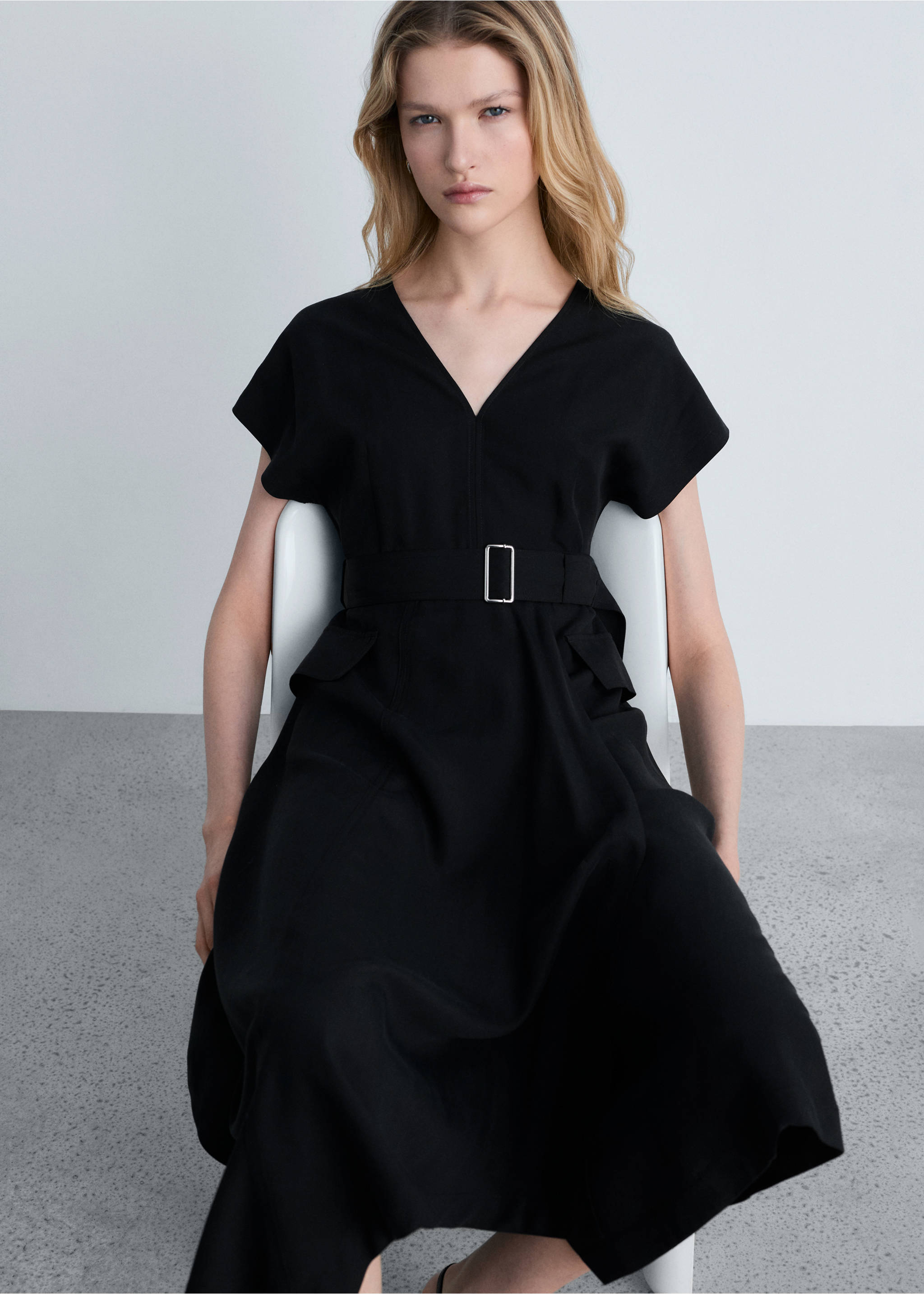Asymmetrical dress with belt - Details of the article 2, Black. Ref: 87064801-00.