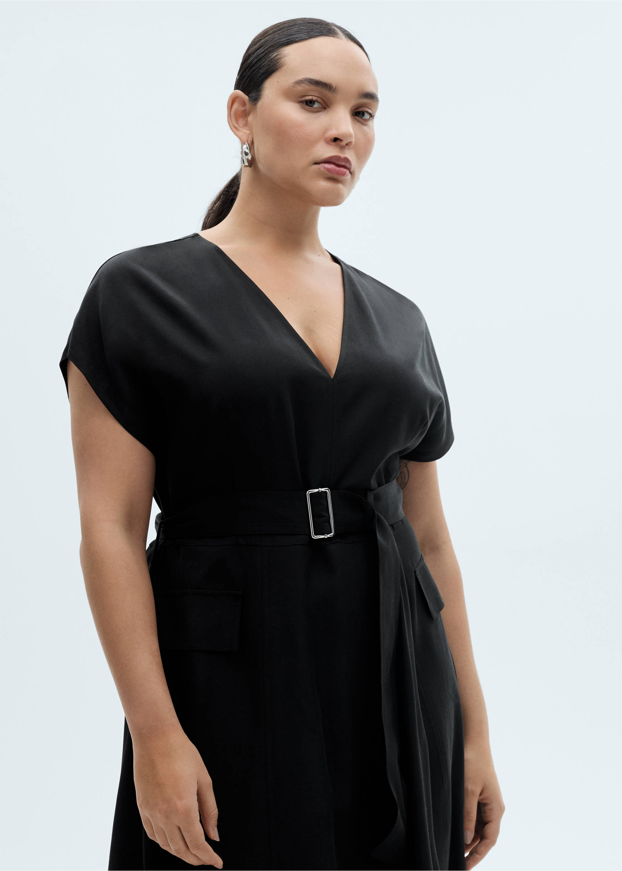 Asymmetrical dress with belt - Details of the article 5, Black. Ref: 87064801-00.