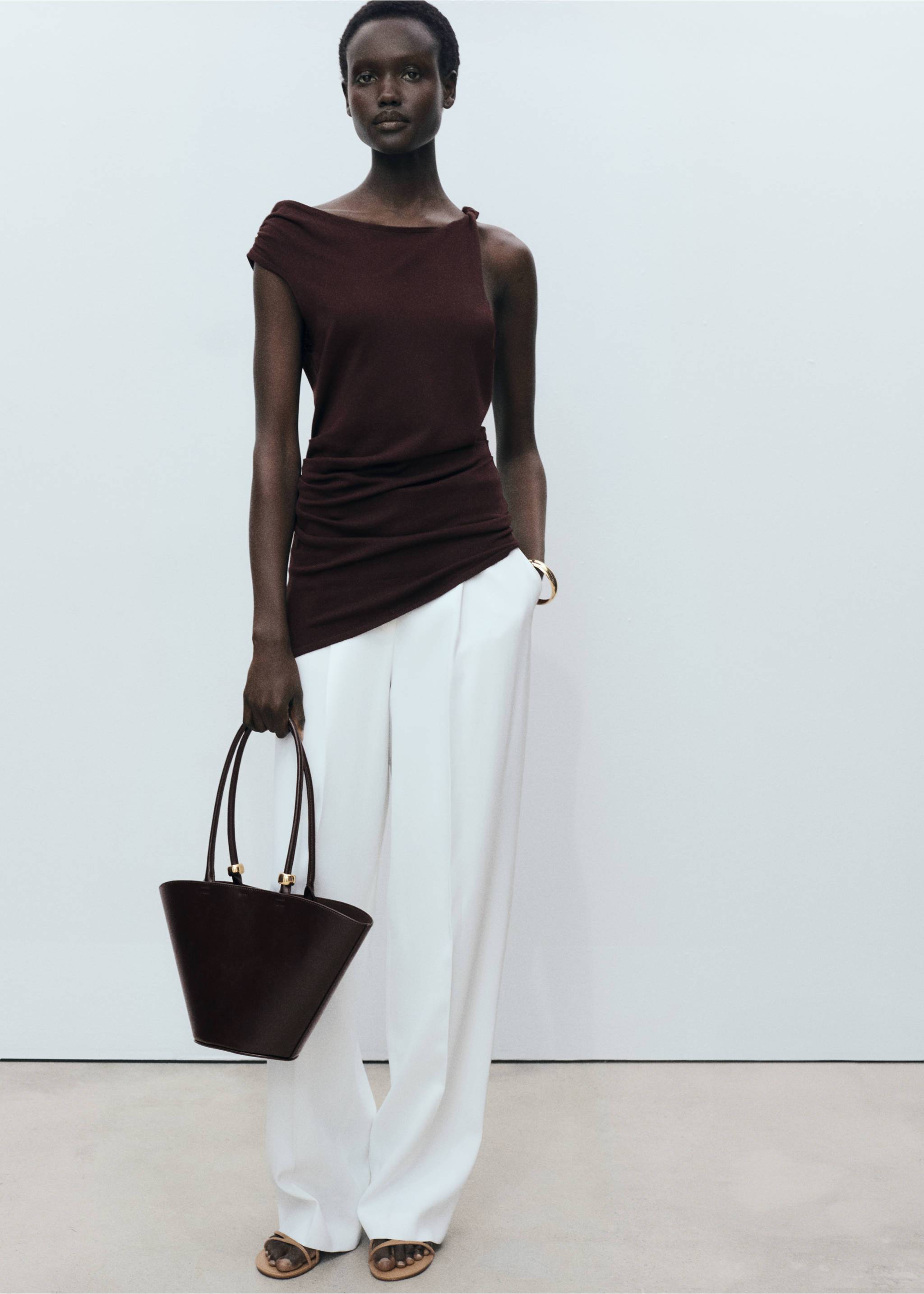 Bolso shopper detalle metálico - Plano general, Chocolate. Ref: 87064808-00.