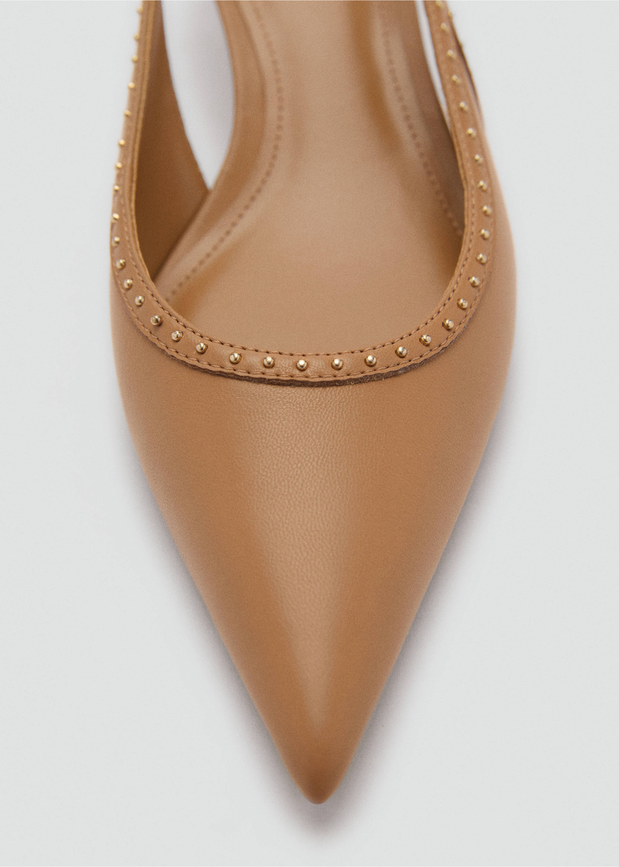 Zapato kitten detalle tachuelas - Detalle del artículo 1, Marrón medio. Ref: 87065138-00.