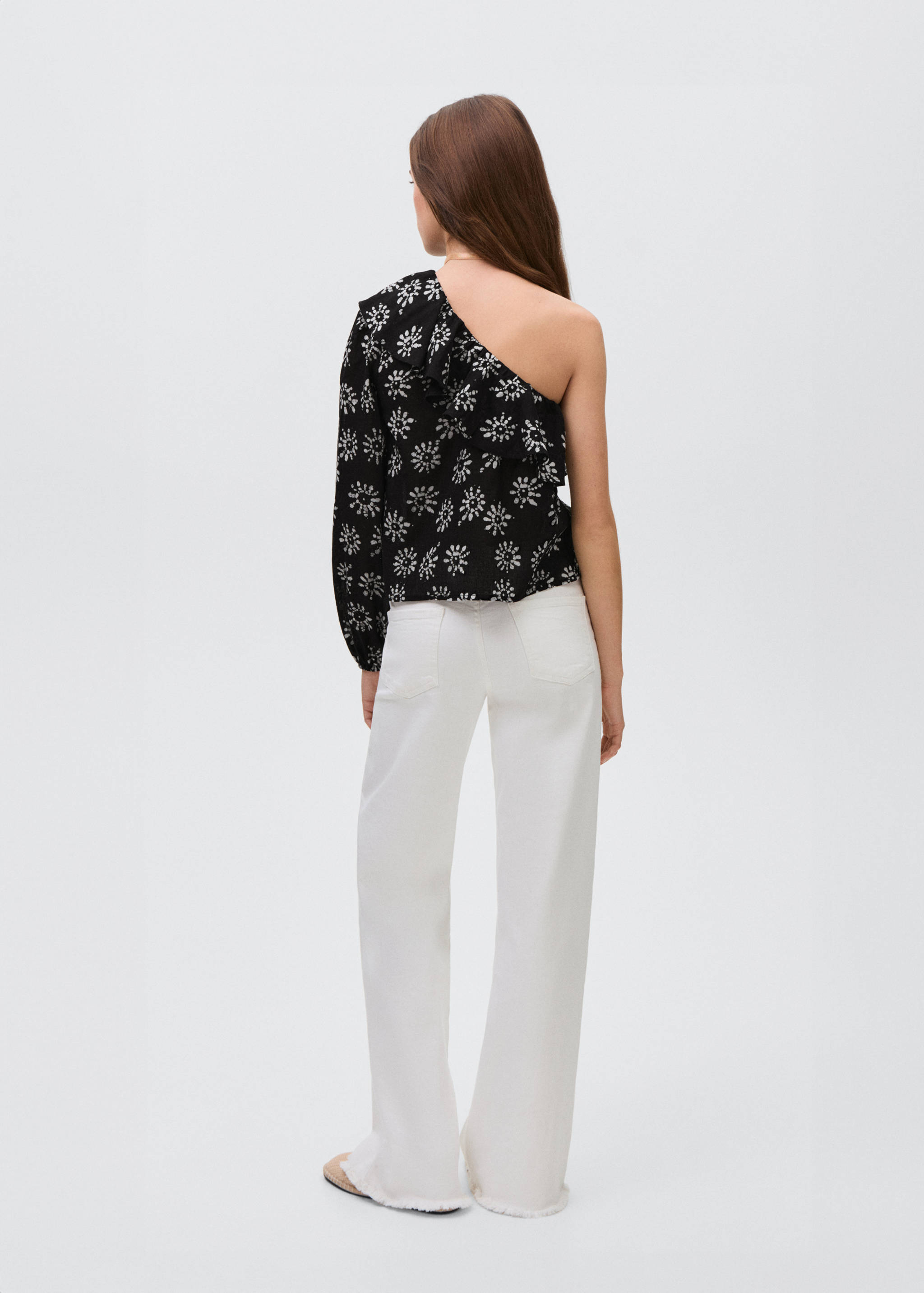 Asymmetrical printed blouse - Reverse of the article
