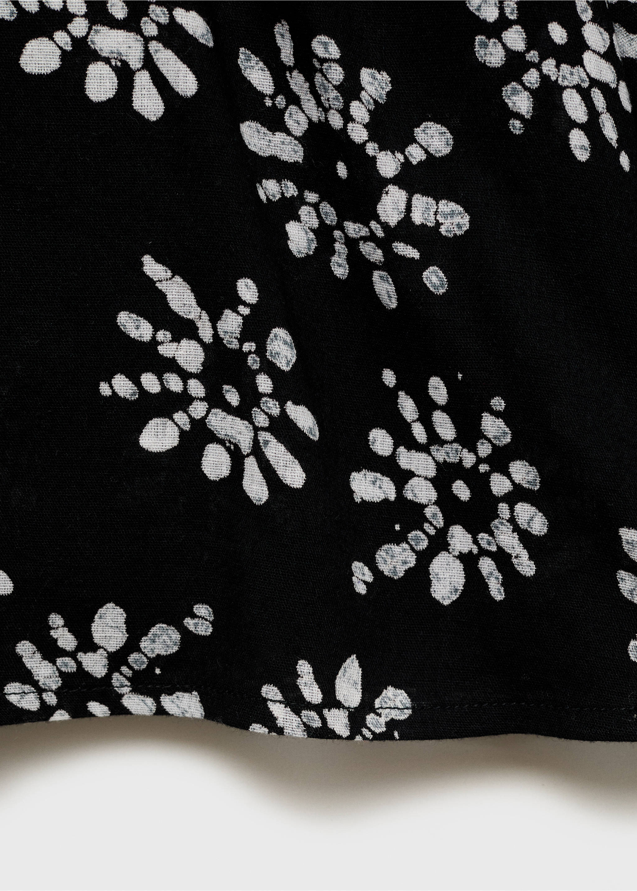 Asymmetrical printed blouse - Details of the article 0, Black. Ref: 87065725-00.