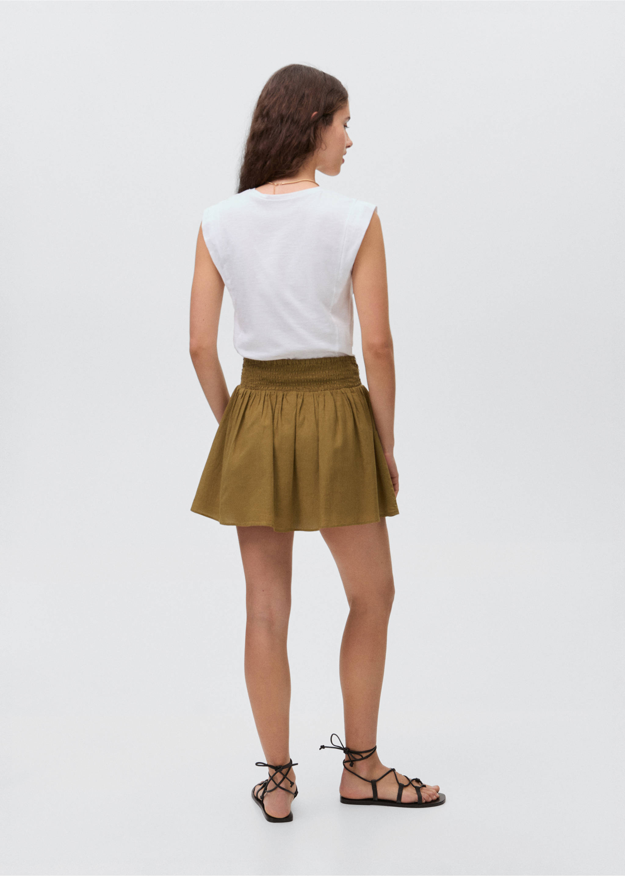 Short skirt with embroidered waist - Reverse of the article, Olive Green. Ref: 87065726-00.