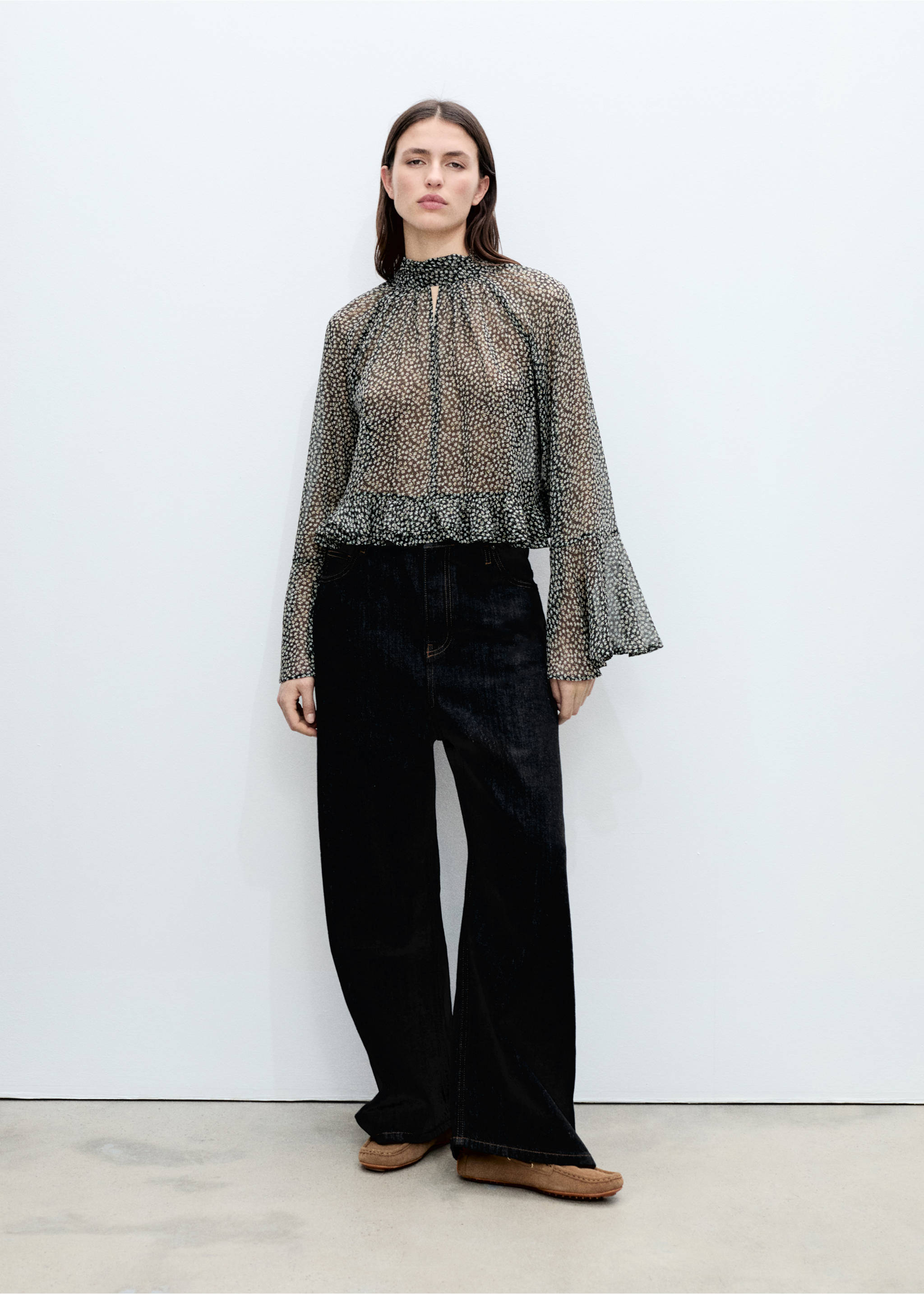 Floral-print blouse with ruffles - General plane, Black. Ref: 87065739-00.