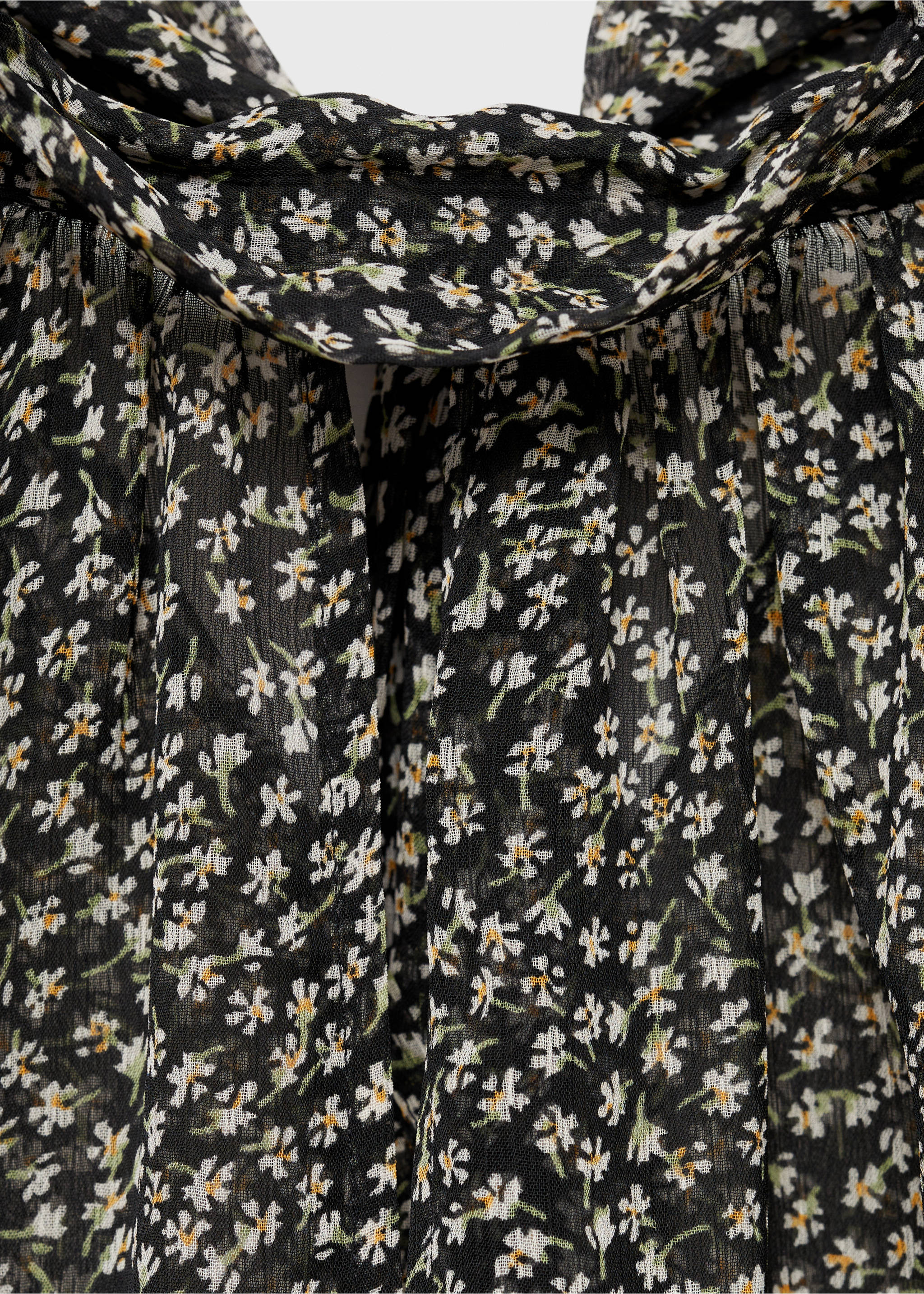 Floral-print blouse with ruffles - Details of the article 0, Black. Ref: 87065739-00.