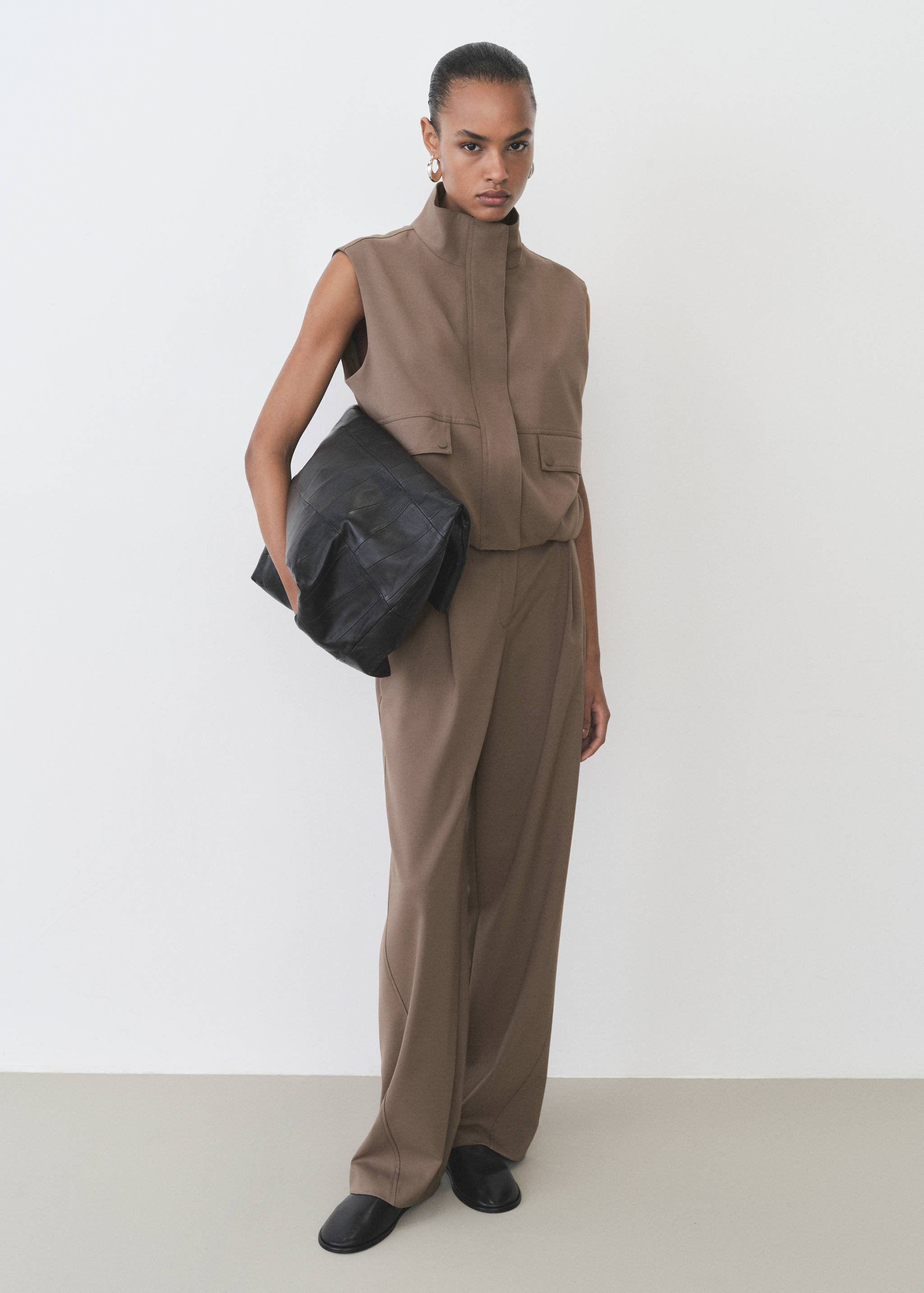 Colete oversize com bolsos - Plano geral