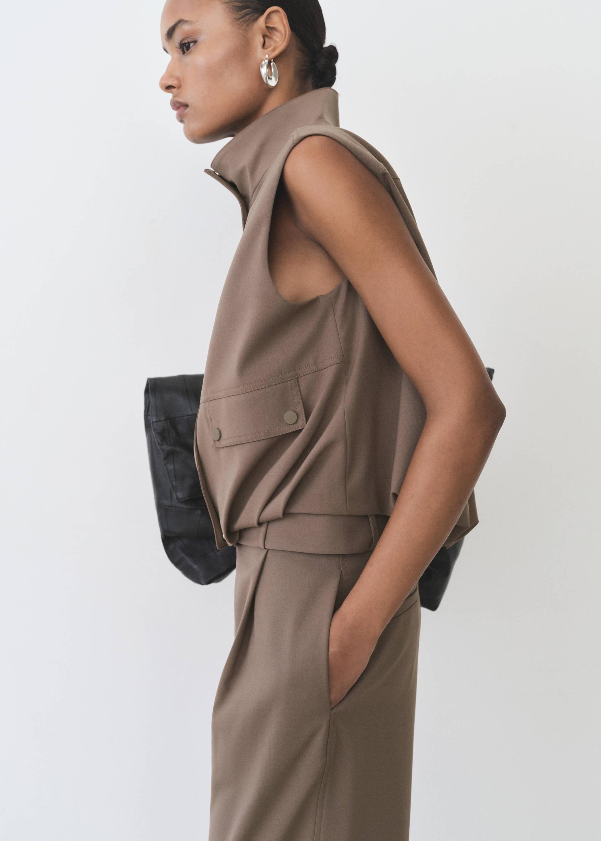 Colete oversize com bolsos - Plano médio