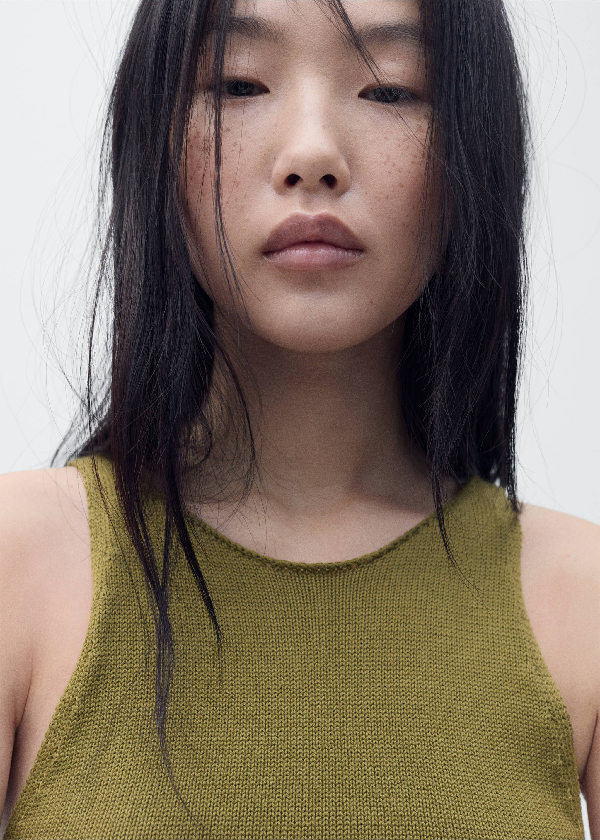 Combined-fabric jumpsuit with belt - Details of the article 1, Khaki. Ref: 87065769-00.