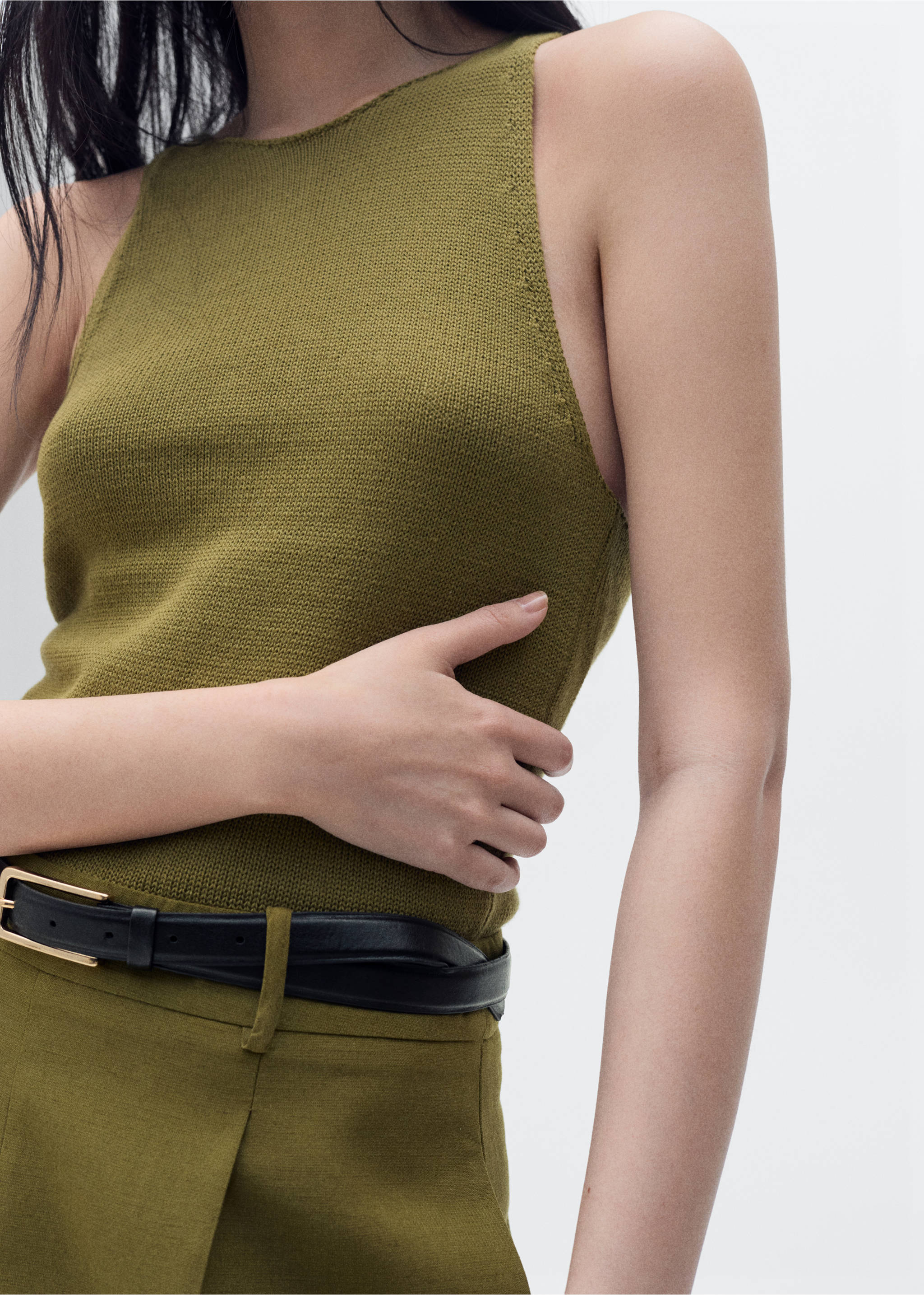 Combined-fabric jumpsuit with belt - Details of the article 6, Khaki. Ref: 87065769-00.