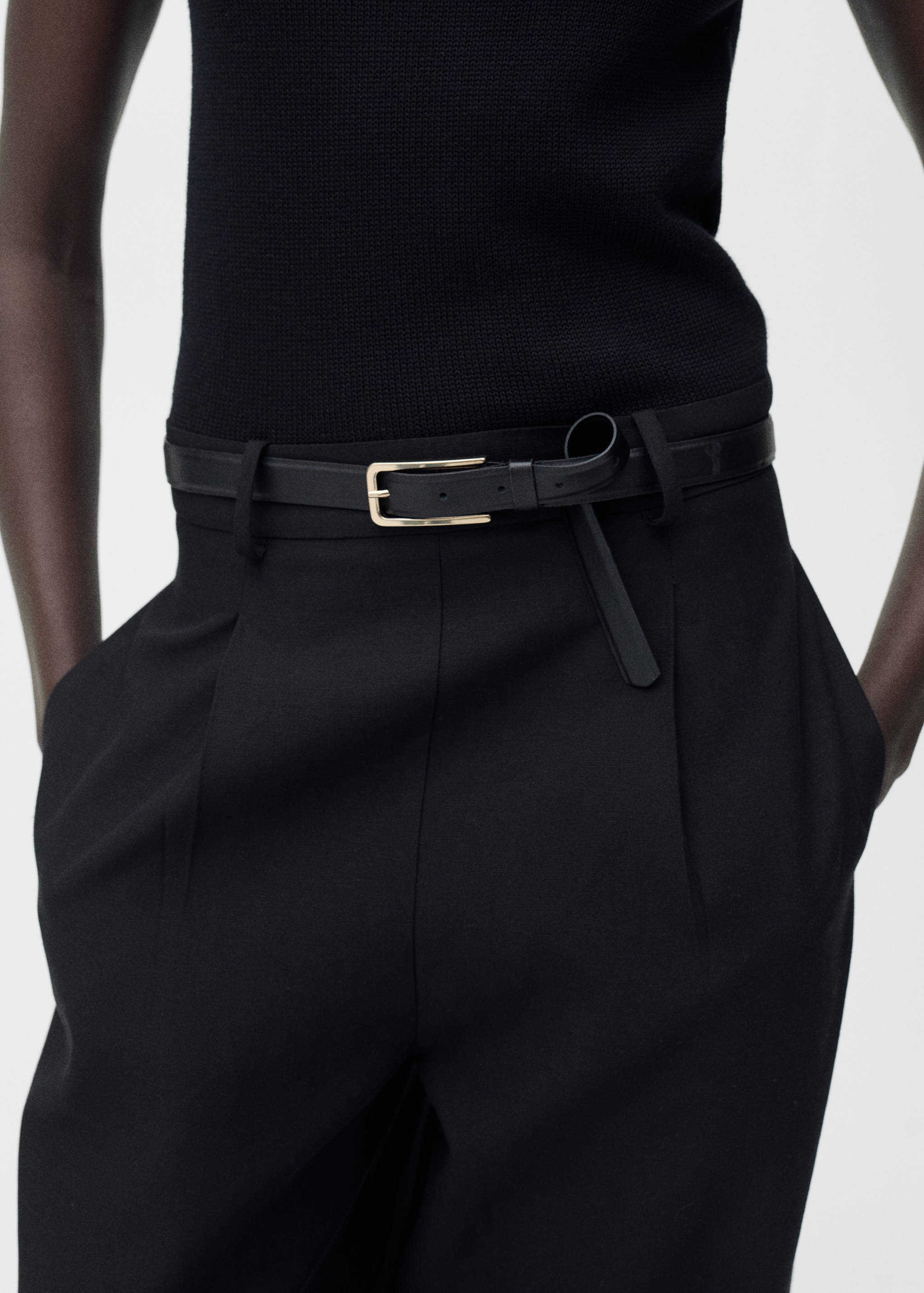 Combined-fabric jumpsuit with belt - Details of the article 6