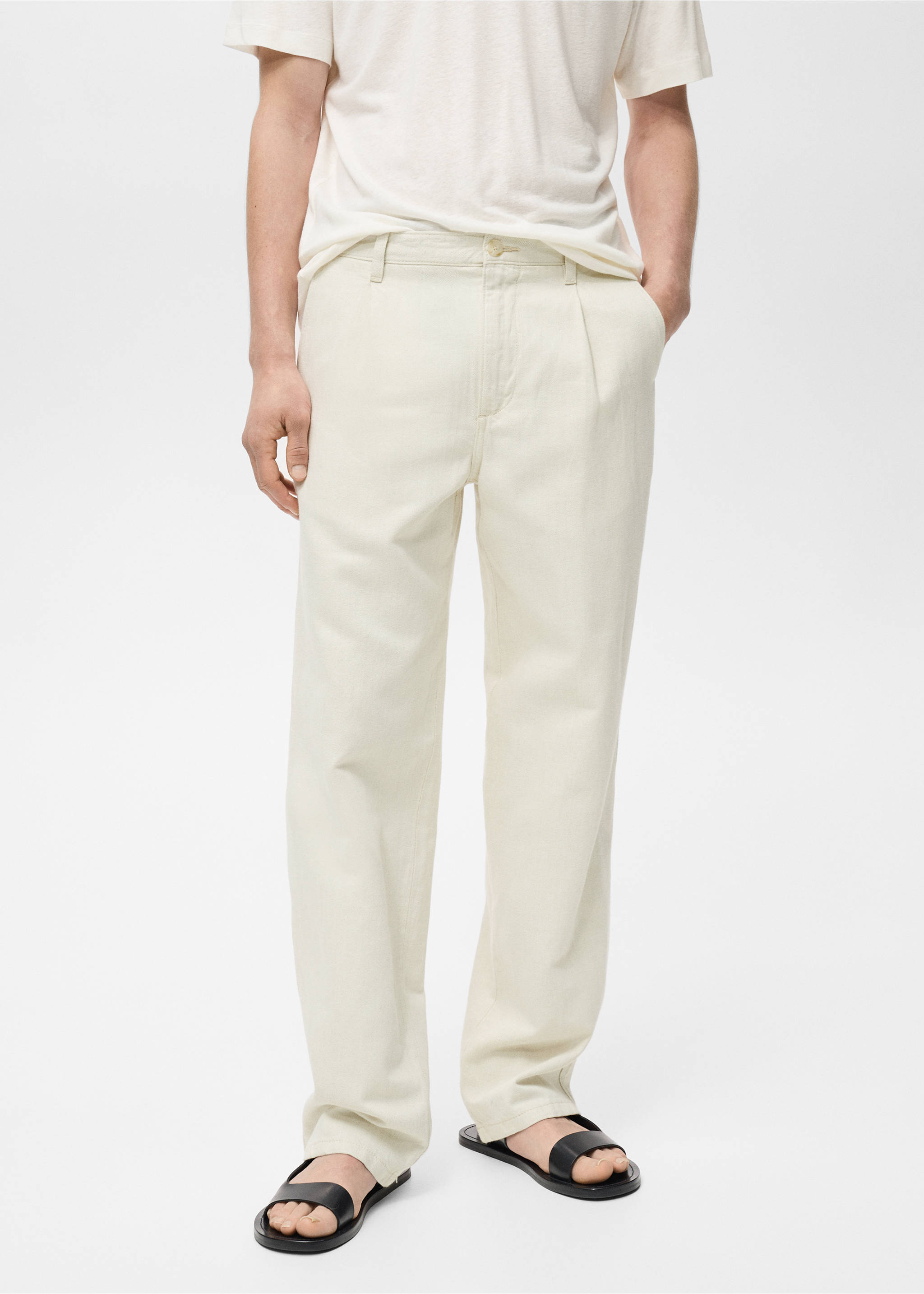 Jean lin mélangé à pinces regular-fit - Plan moyen, Écru. Ref: 87065919-00.