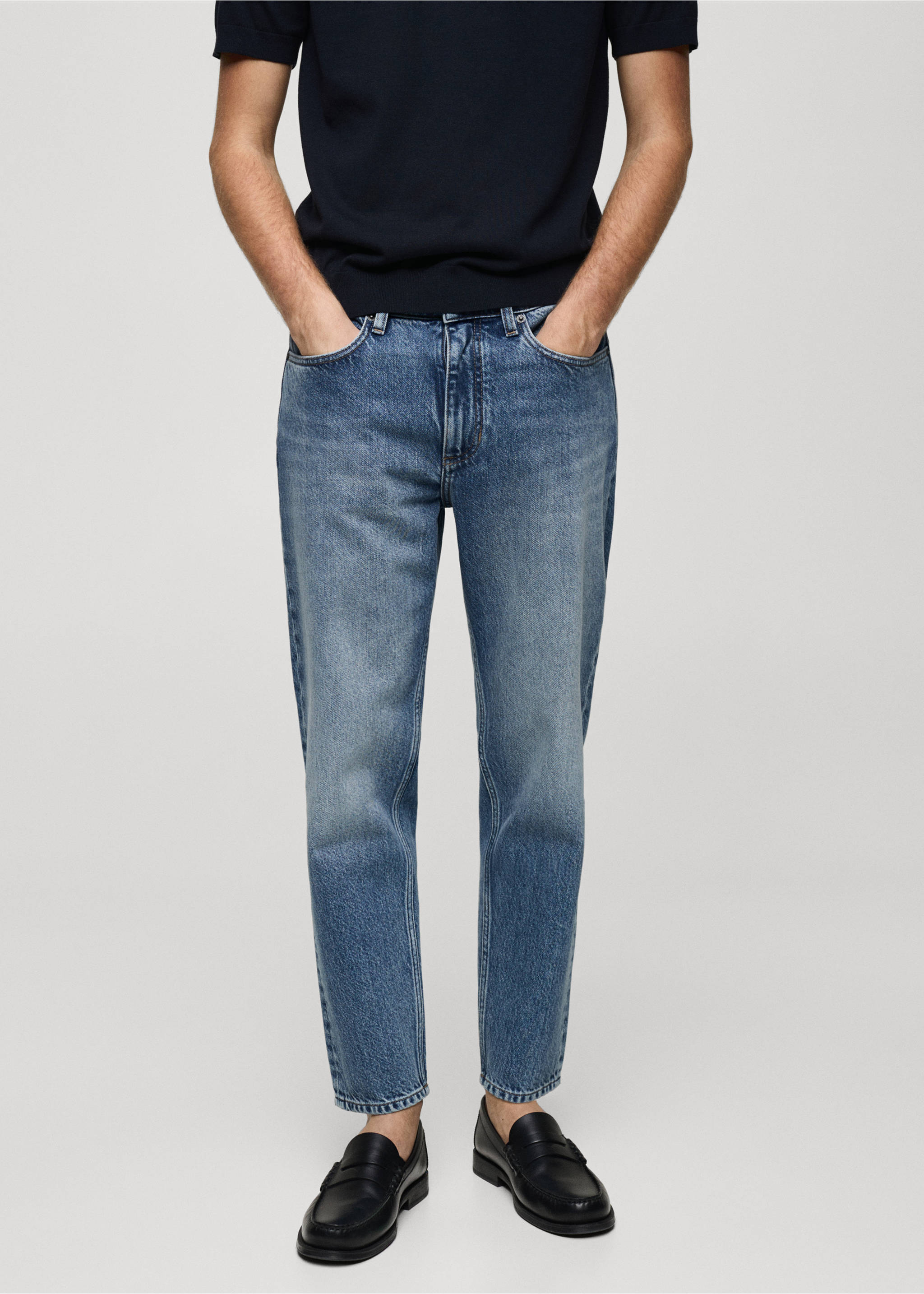 Cropped carrot-fit jeans - Medium plane, Medium Blue. Ref: 87065920-00.