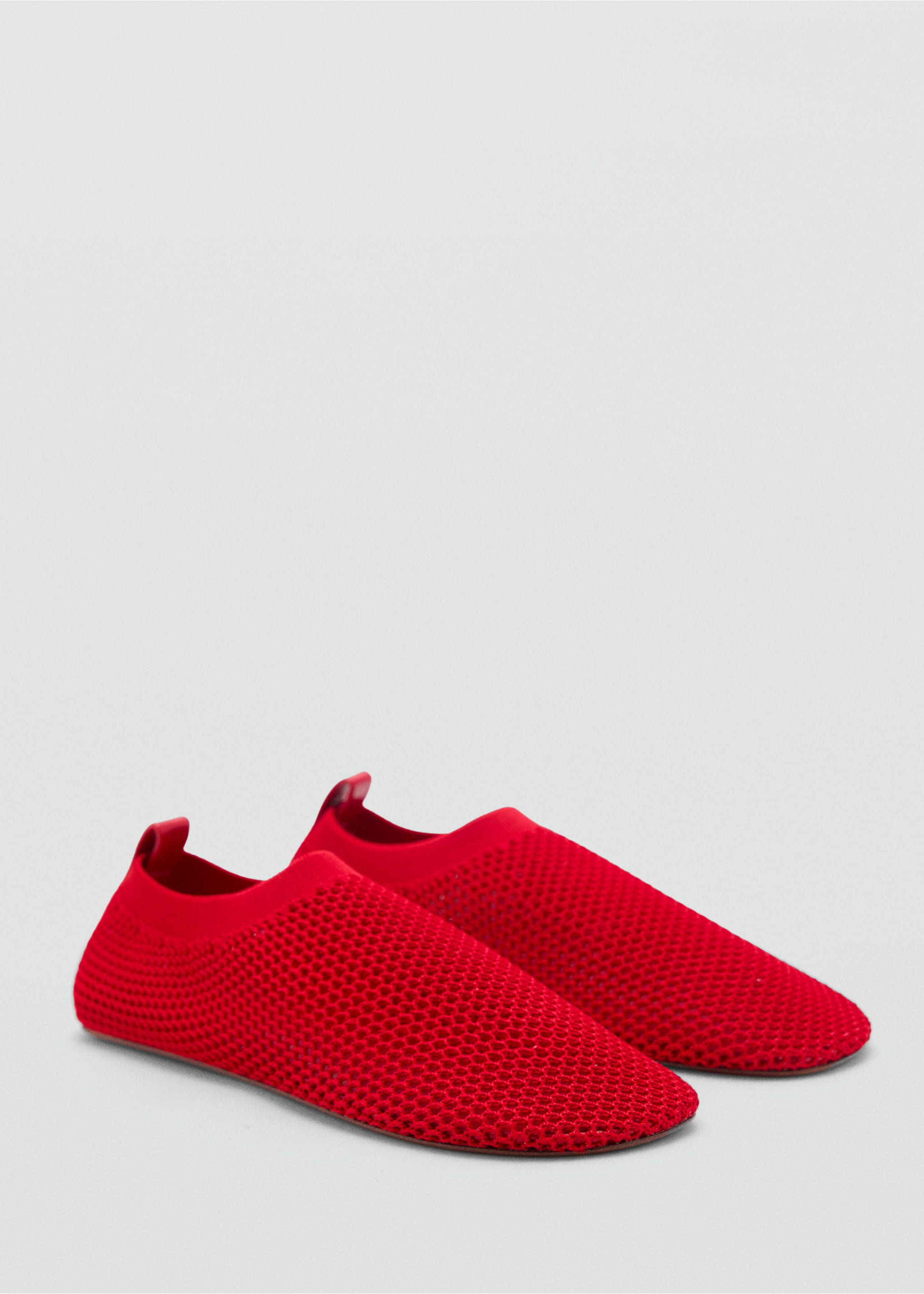 Soft mesh shoes - Medium plane, Red. Ref: 87065935-00.