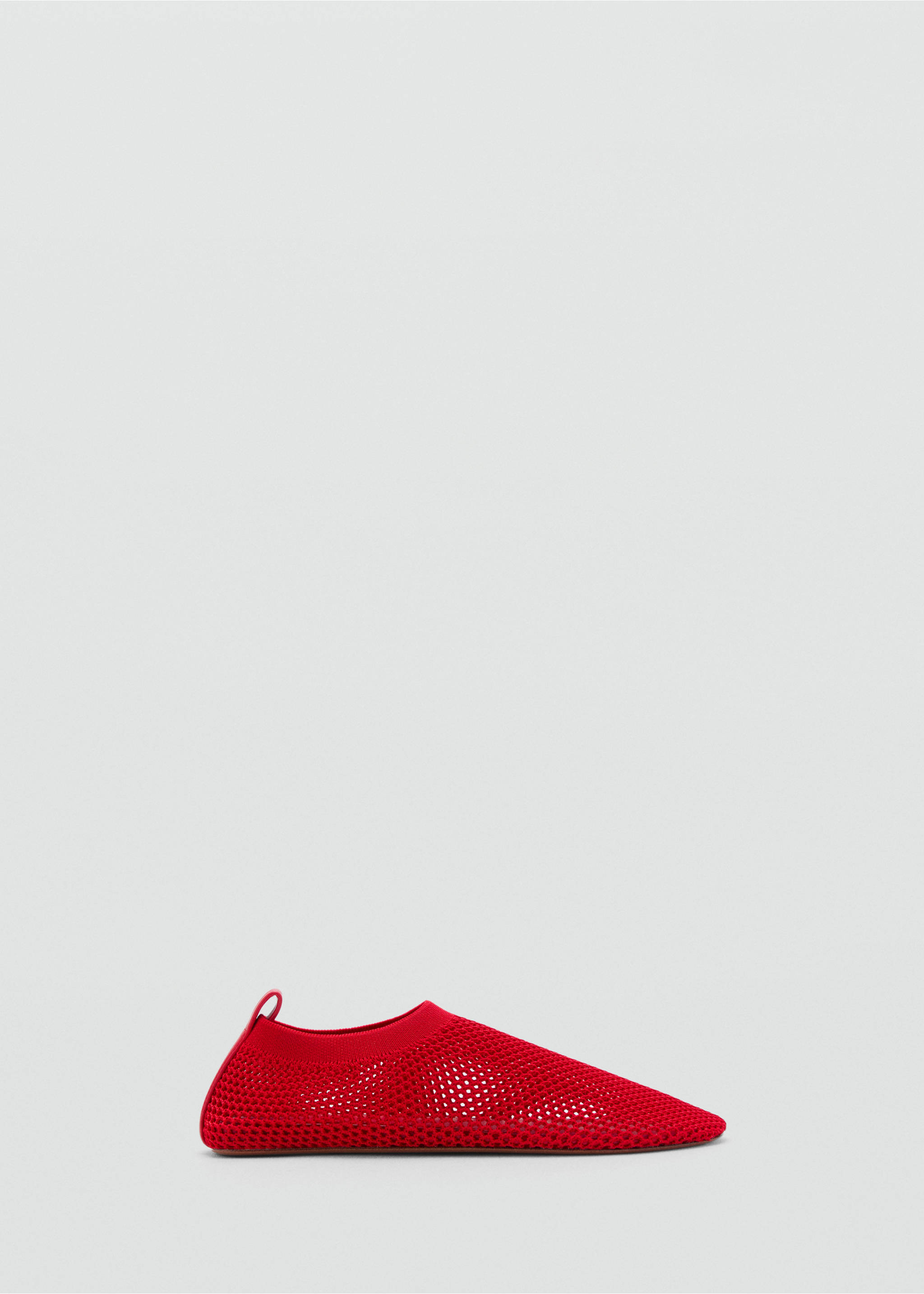 Soft mesh shoes - Article without model, Red. Ref: 87065935-00.