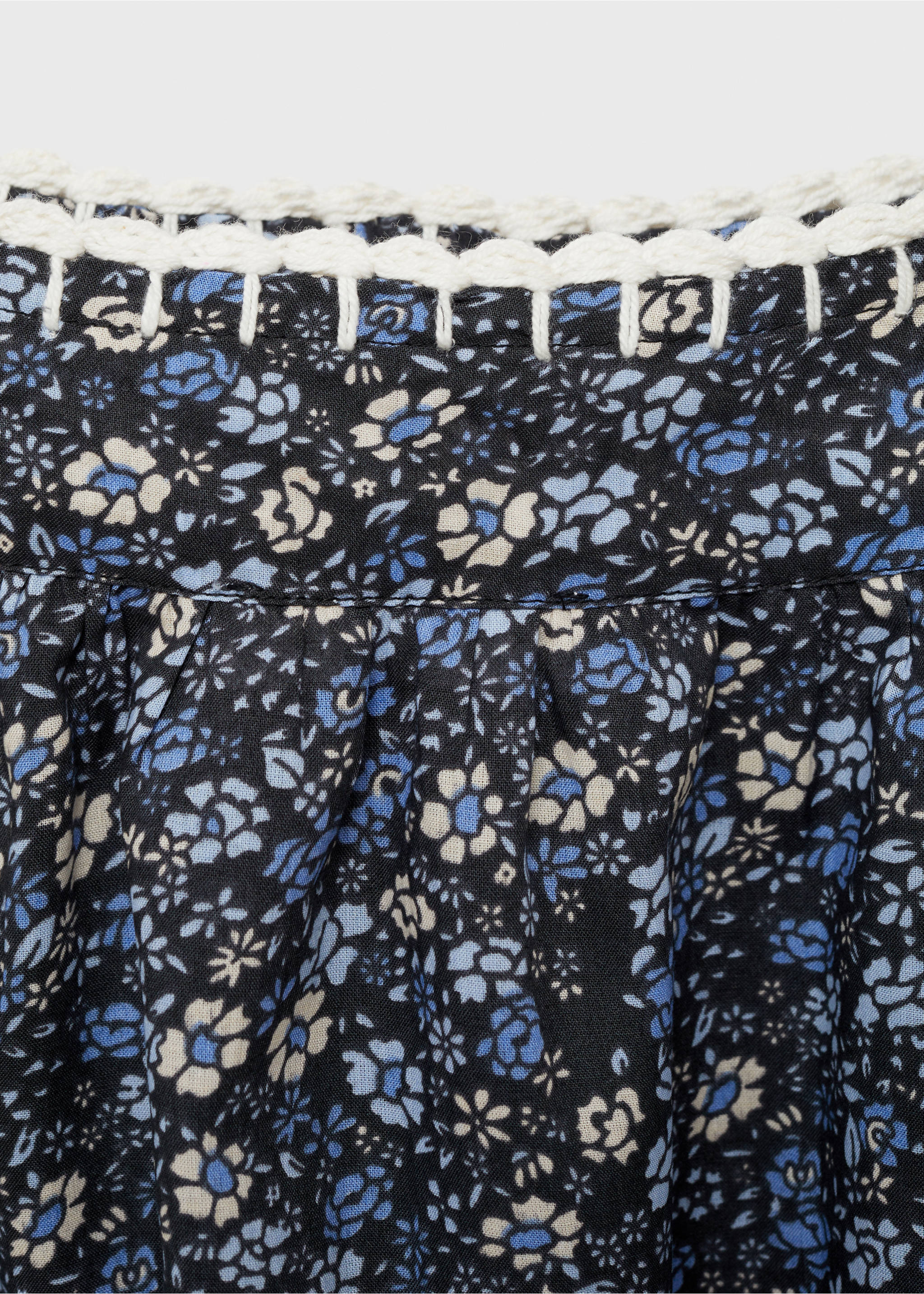 Blusa bordado flores - Detalle del artículo 8, Azul. Ref: 87065939-00.