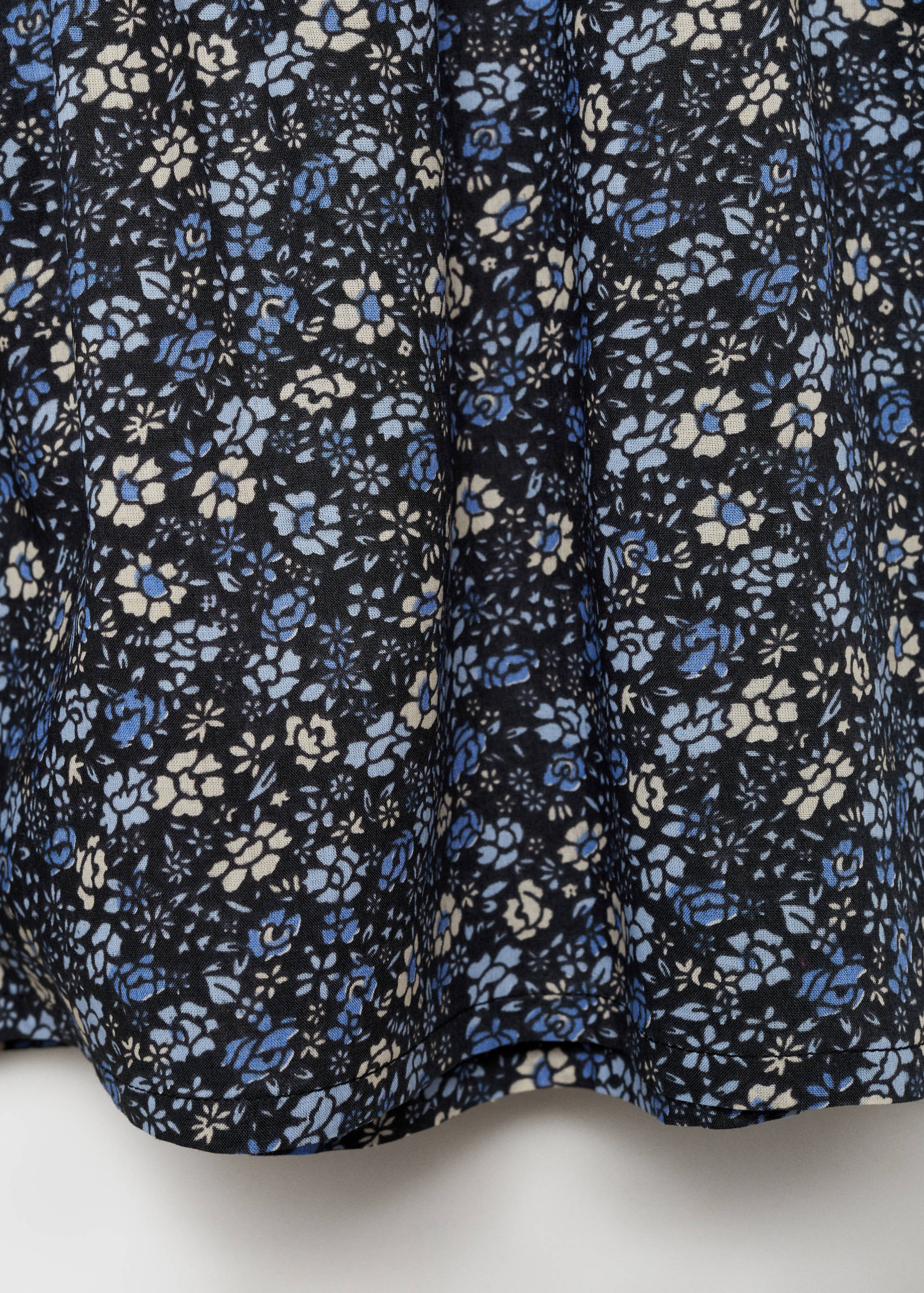 Bluse mit Blumenstickerei - Detail des Artikels 0